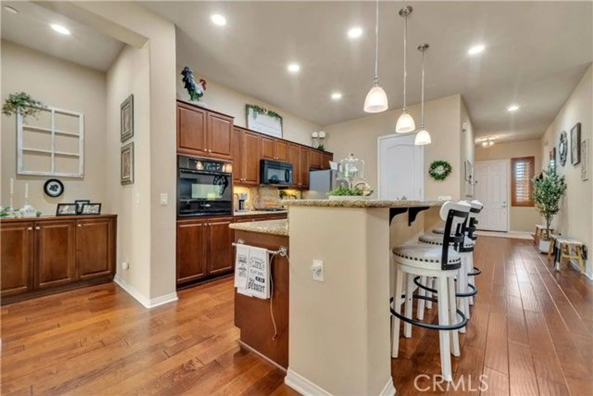 Property Slideshow image 8 of 36 | 14006 sandstone peak dr, Bakersfield, CA, 93306