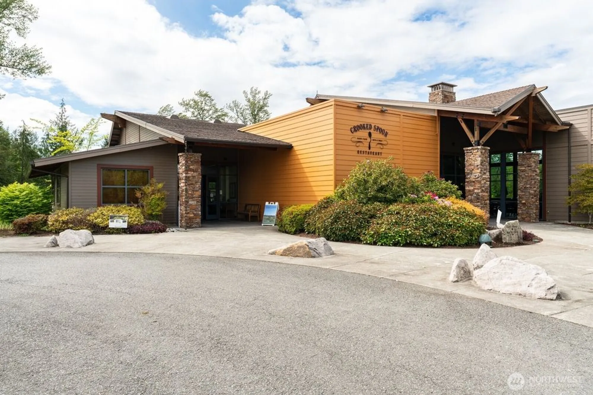 Property Slideshow image 39 of 40 | 12415 235th pl, Redmond, WA, 98053