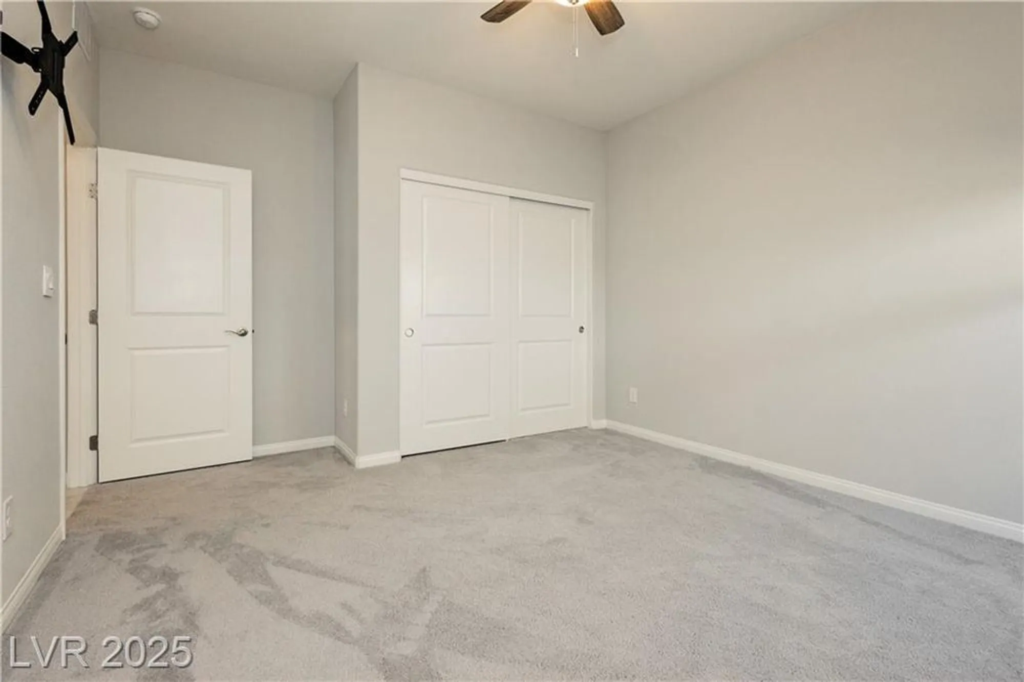 Property Slideshow image 21 of 47 | 7511 phoenix falls st, North Las Vegas, NV, 89084