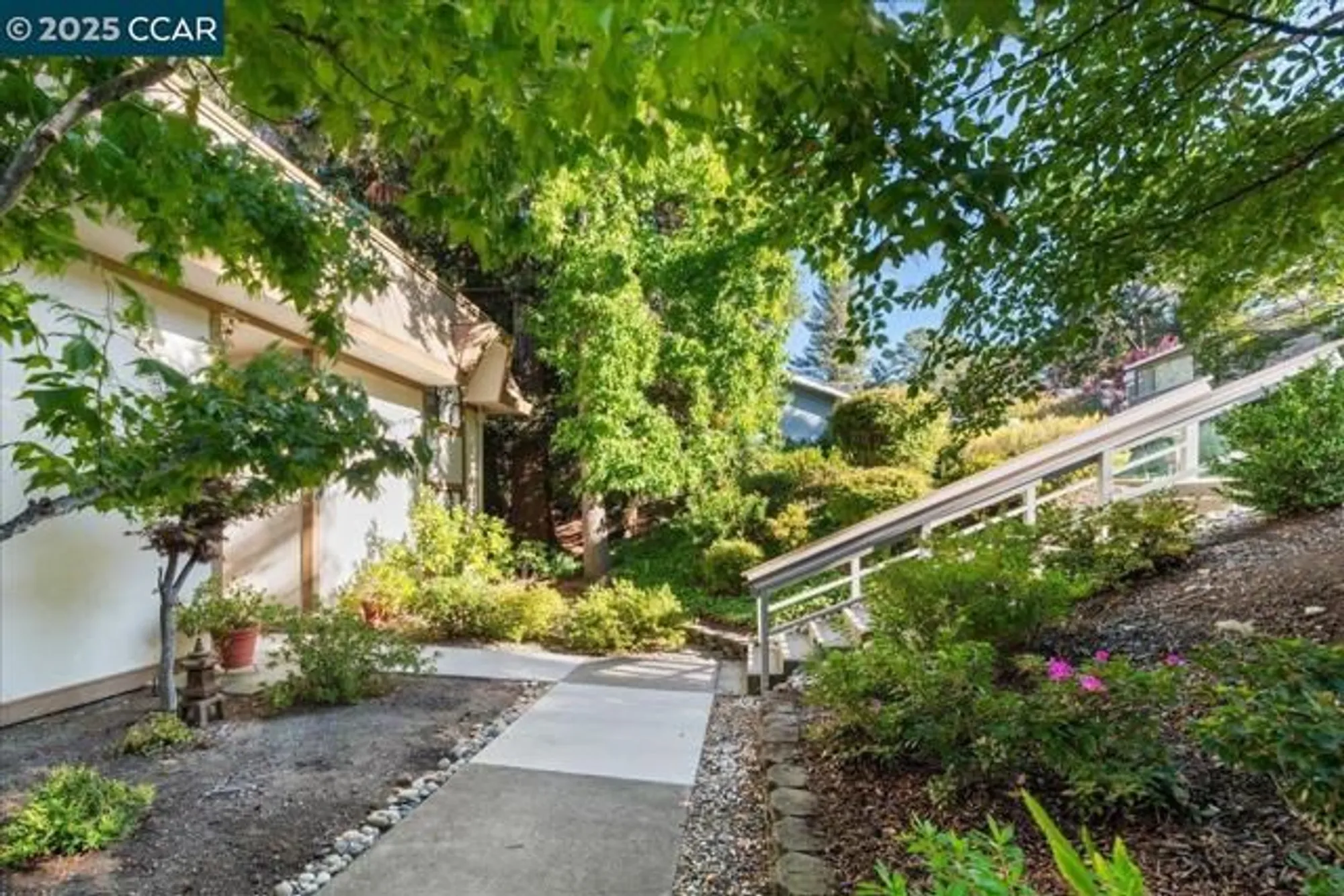 Property Slideshow image 4 of 60 | 1317 canyonwood ct 4, Walnut Creek, CA, 94595