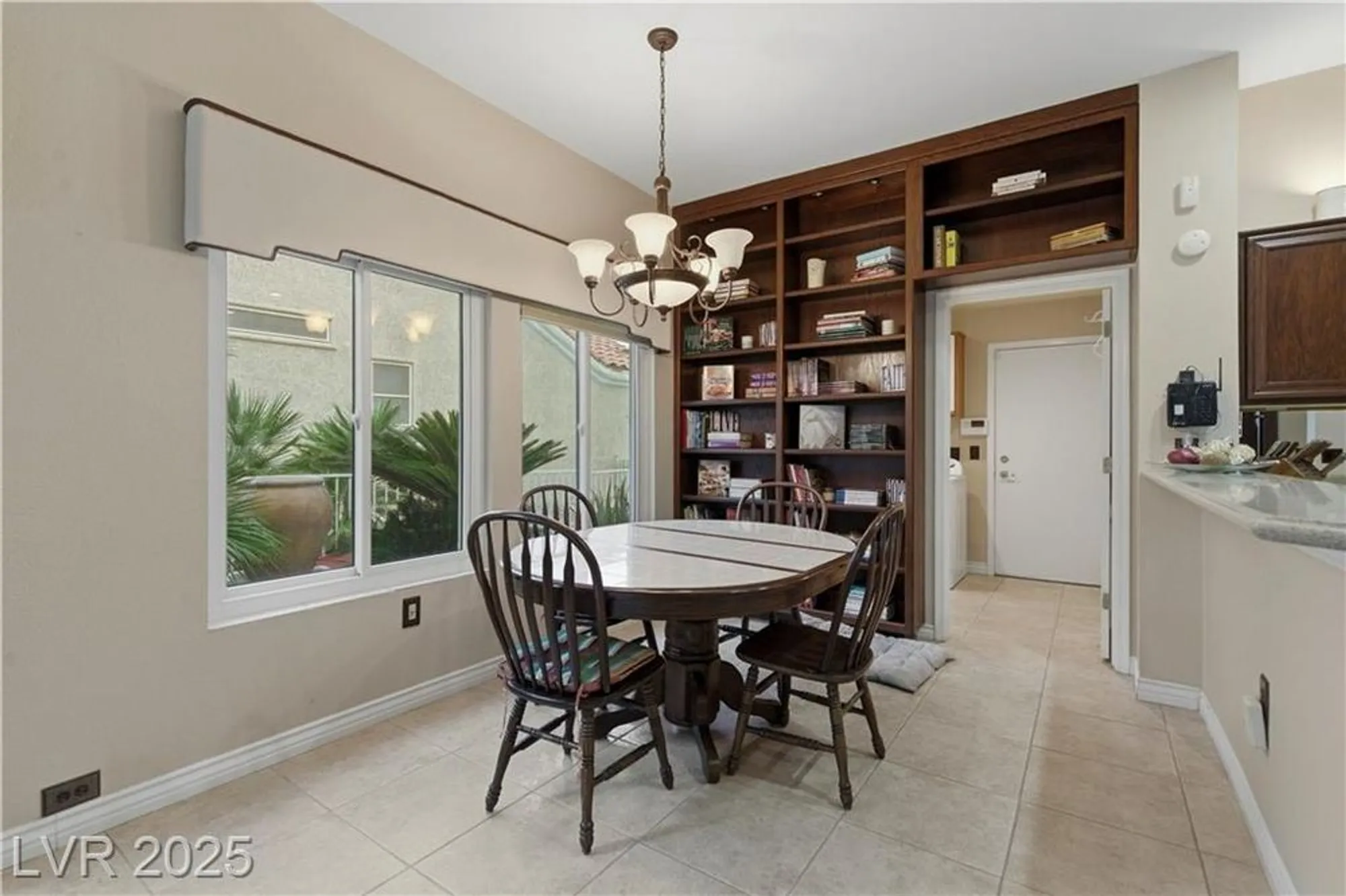 Property Slideshow image 17 of 60 | 8909 meadowood dr, Las Vegas, NV, 89134