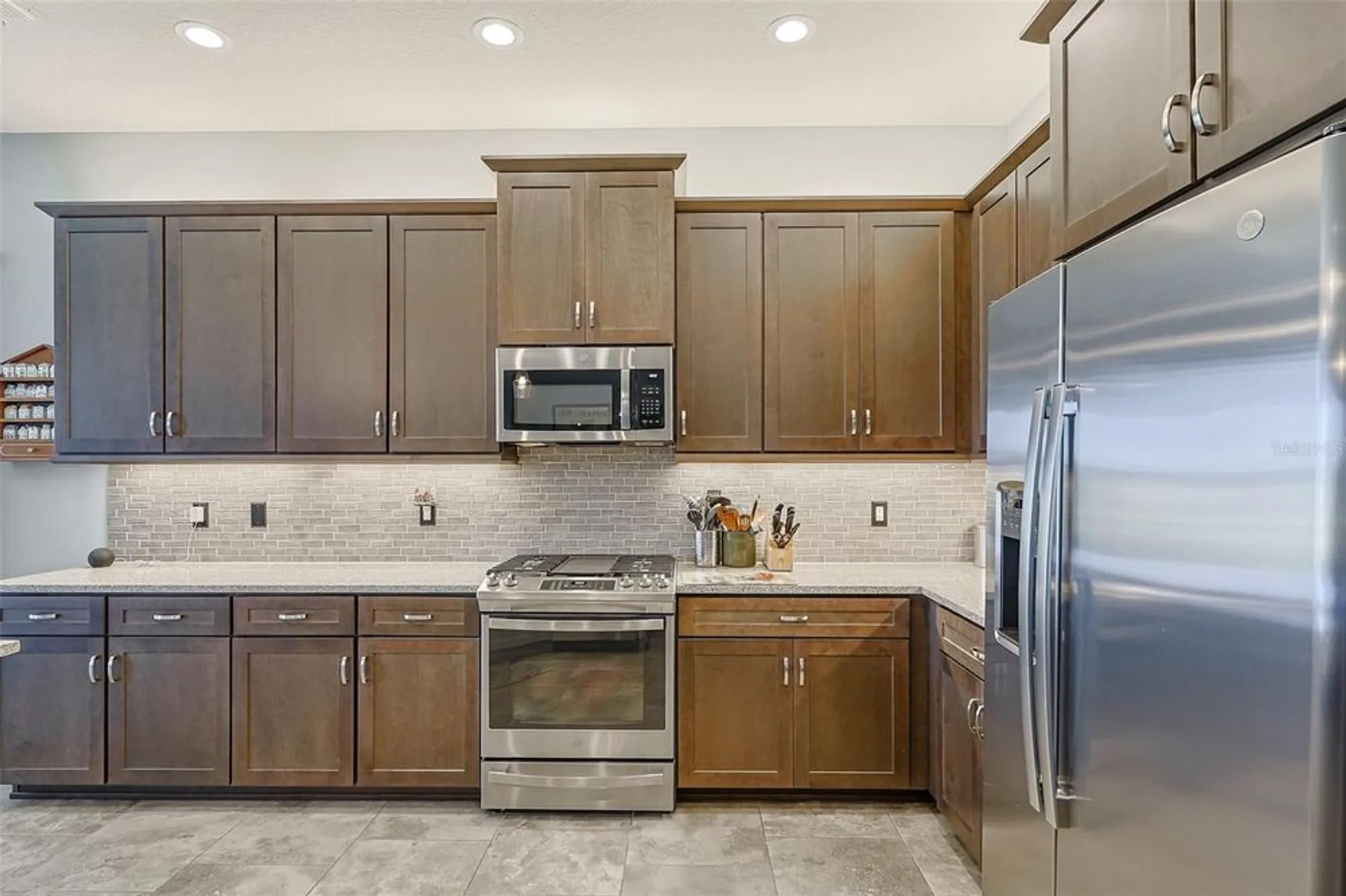 Property Slideshow image 11 of 58 | 4920 sevilla shores dr, Wimauma, FL, 33598