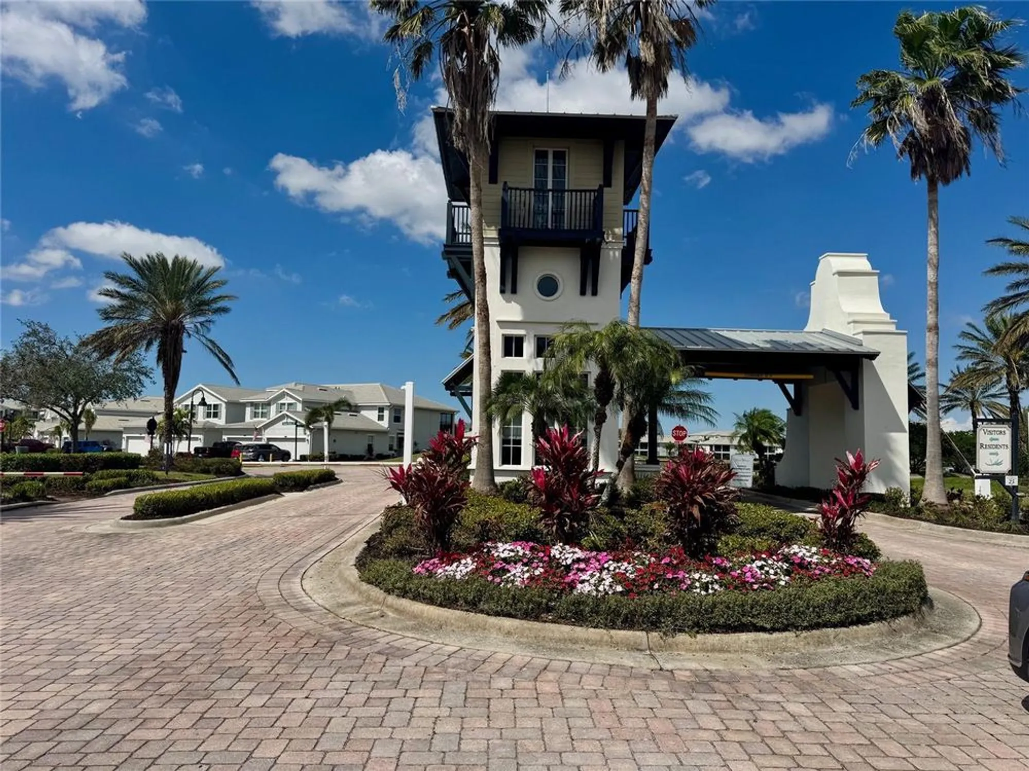 Property Slideshow image 33 of 56 | 5040 lake overlook ave, Bradenton, FL, 34208