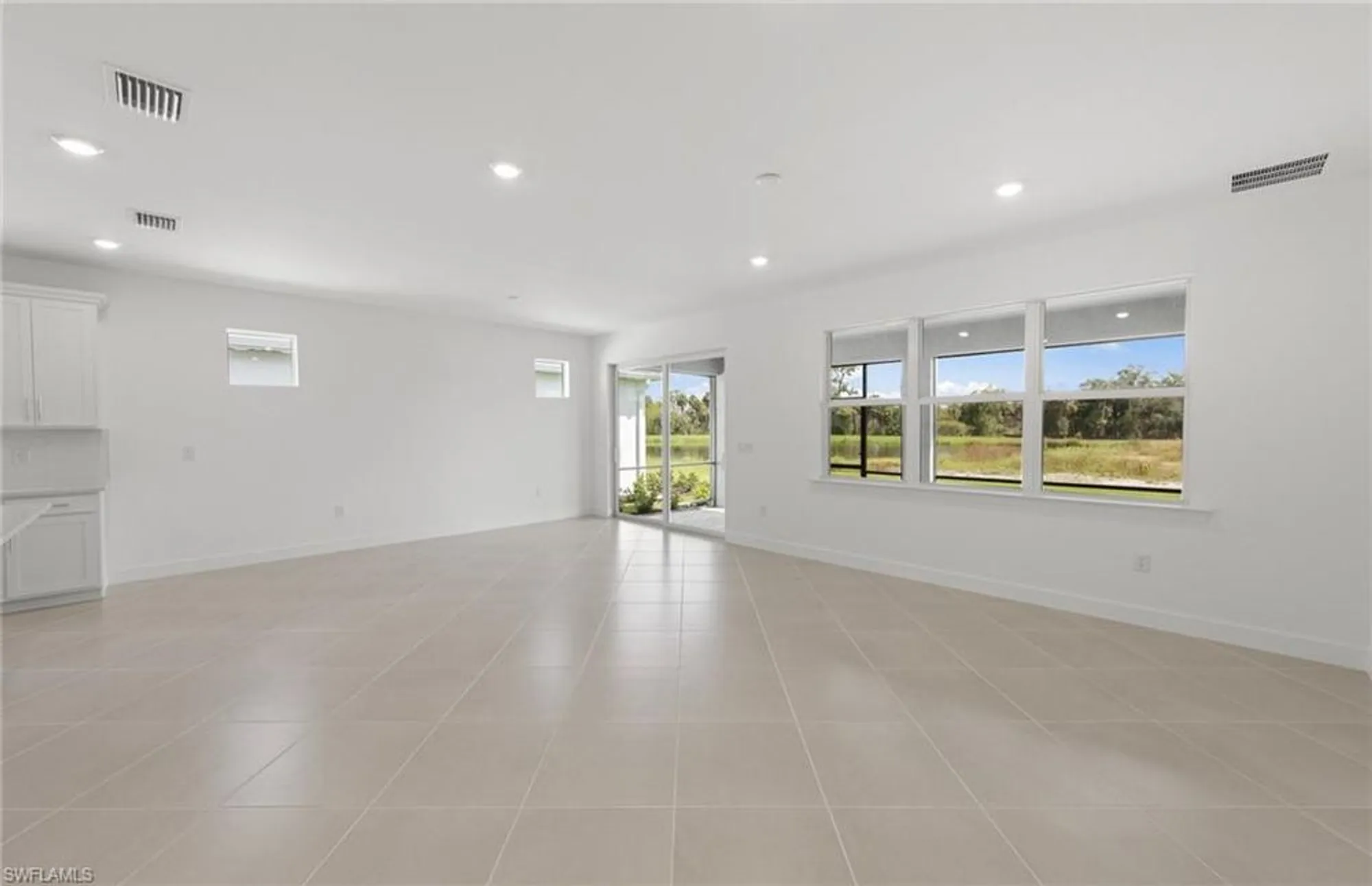 Property Slideshow image 13 of 46 | 17290 willow tree ln, North Fort Myers, FL, 33917