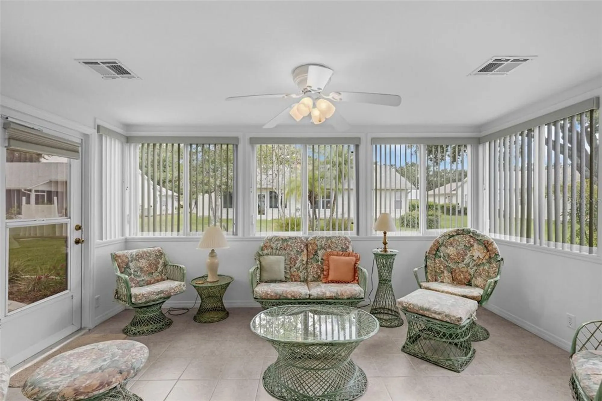 Property Slideshow image 8 of 33 | 6033 wade st, Leesburg, FL, 34748