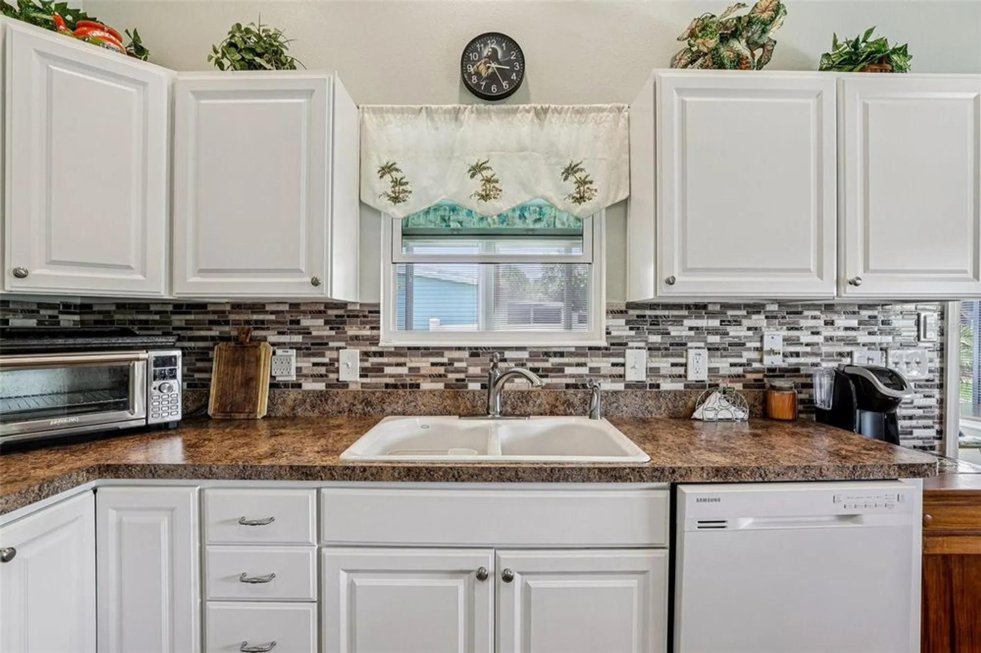 Property Slideshow image 14 of 57 | 703 royal palm ave, Lady Lake, FL, 32159