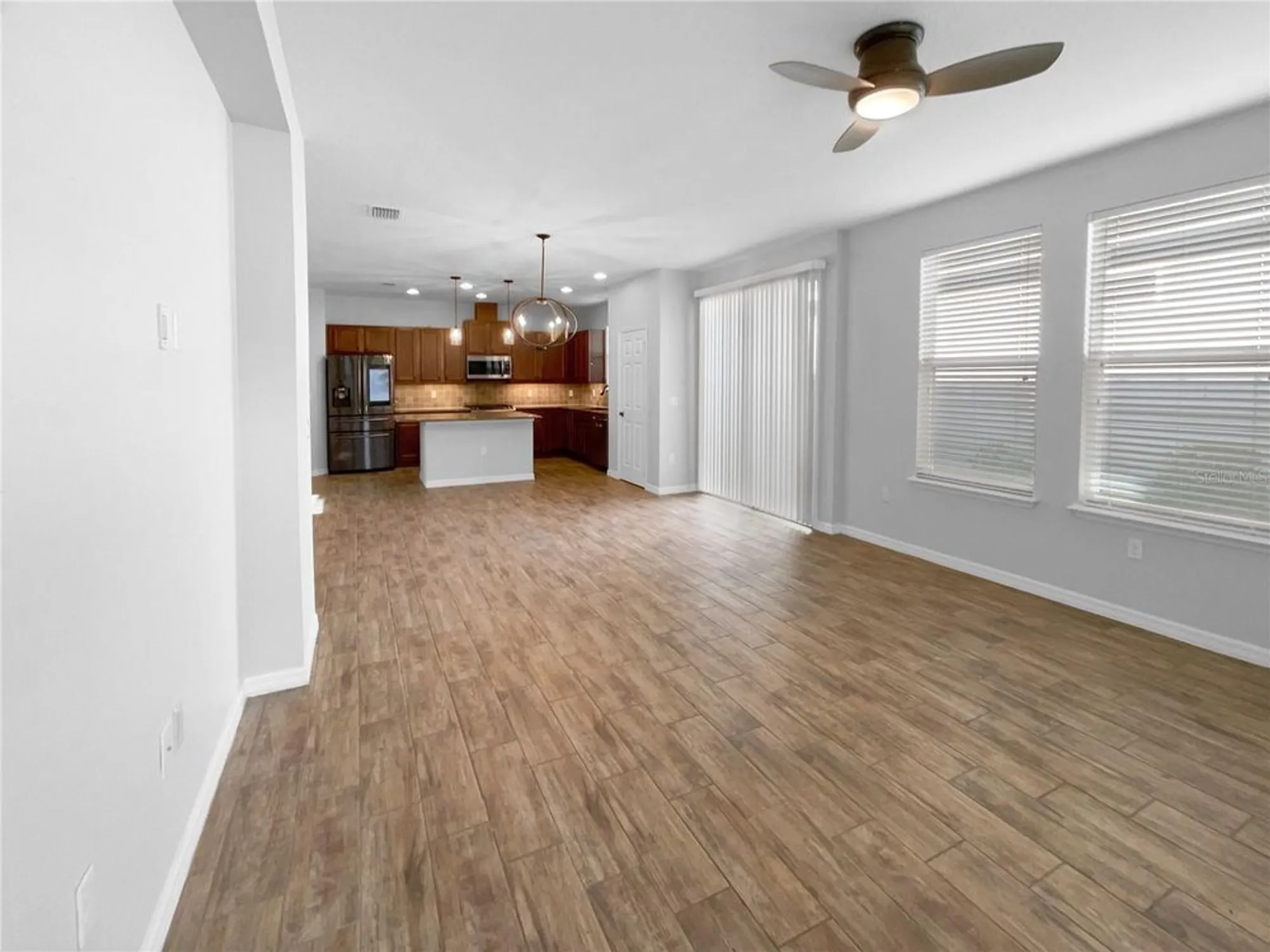 Property Slideshow image 12 of 22 | 363 alcove dr, Groveland, FL, 34736