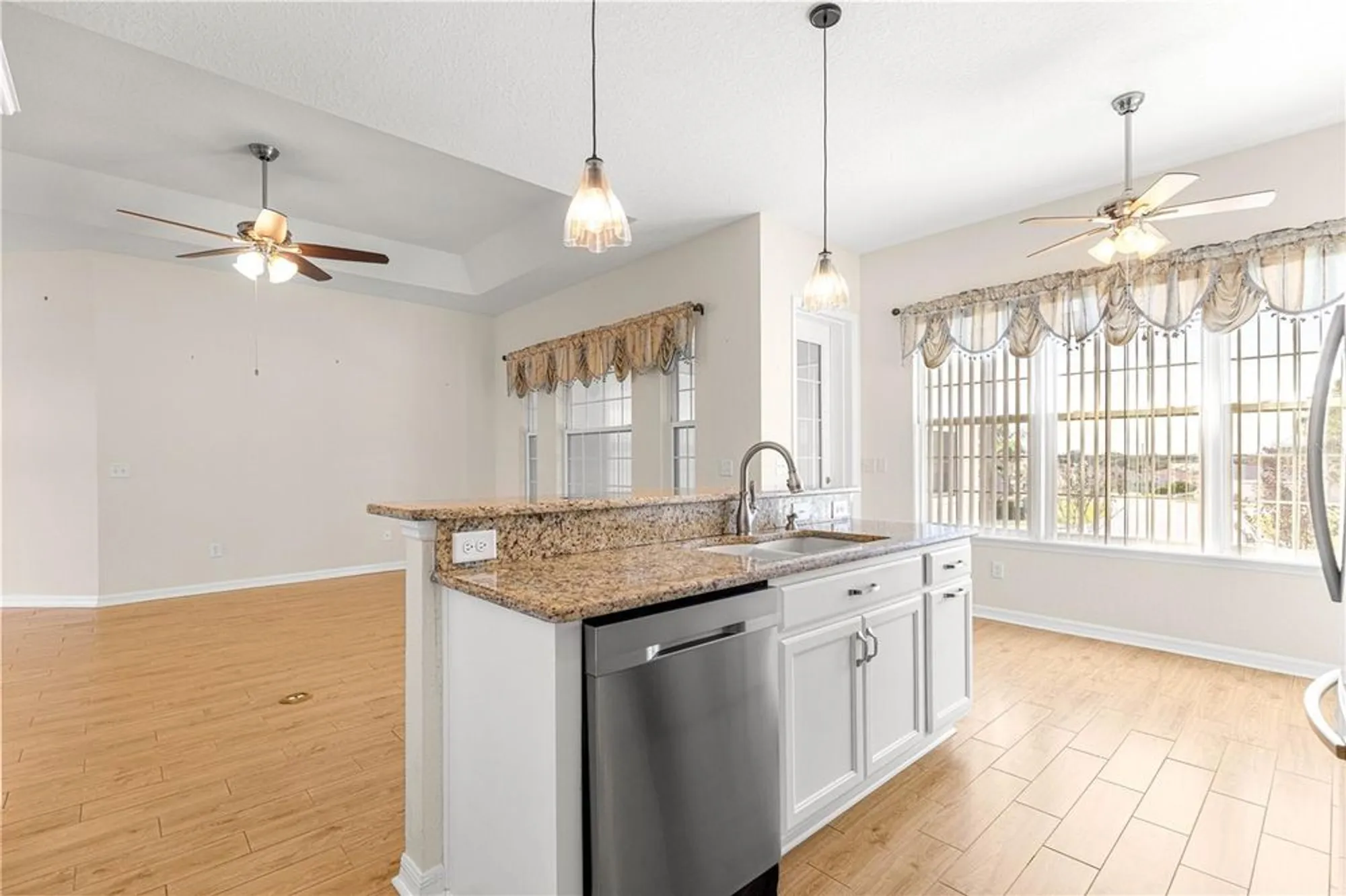 Property Slideshow image 11 of 42 | 17306 se 112th court rd, Summerfield, FL, 34491