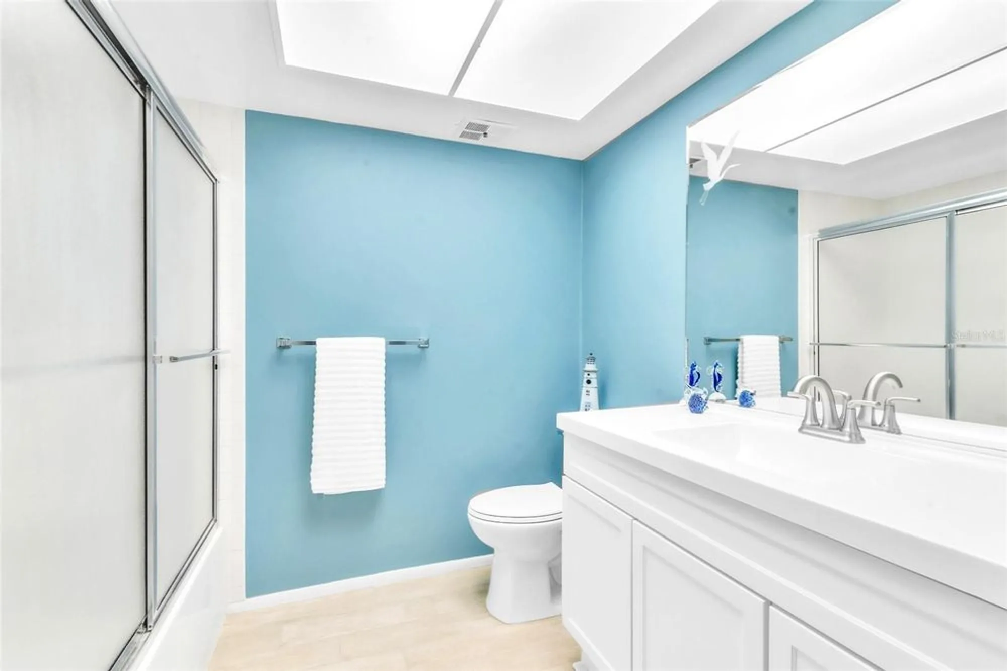 Property Slideshow image 15 of 32 | 2241 shelly dr d, Palm Harbor, FL, 34684