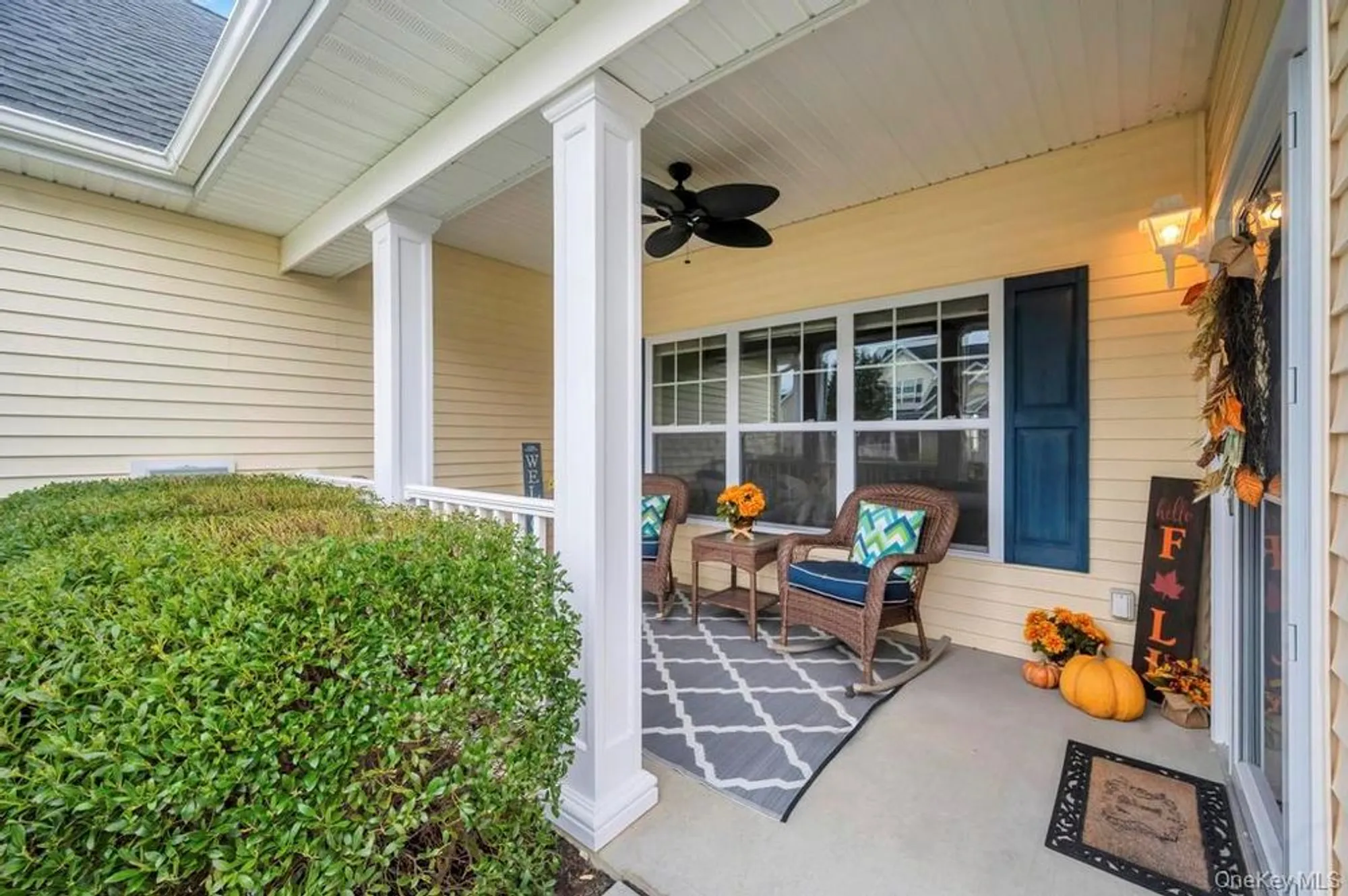 Property Slideshow image 9 of 42 | 4 haverton ct, Riverhead, NY, 11901