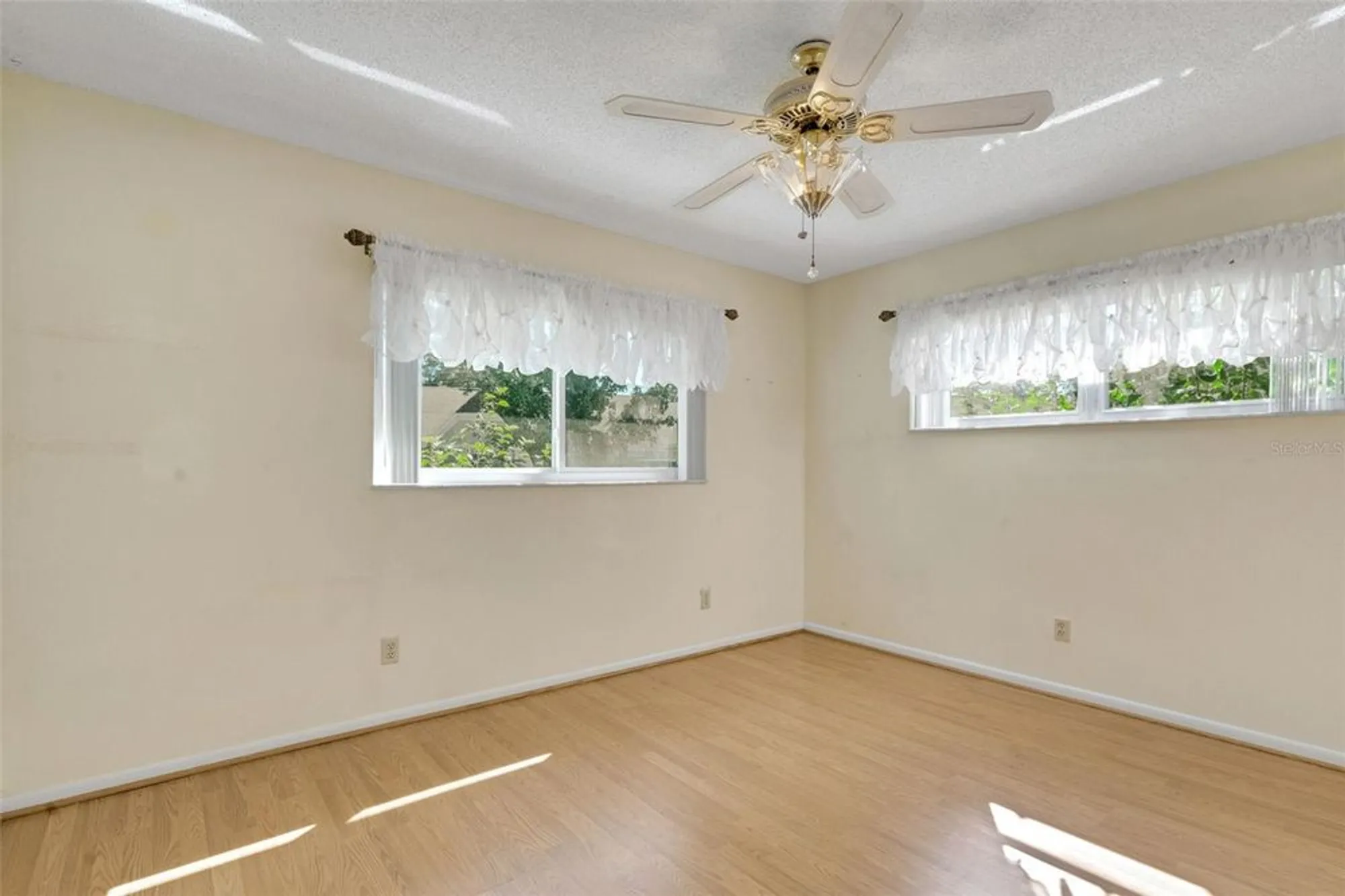Property Slideshow image 22 of 39 | 8723 sw 93rd ln a, Ocala, FL, 34481
