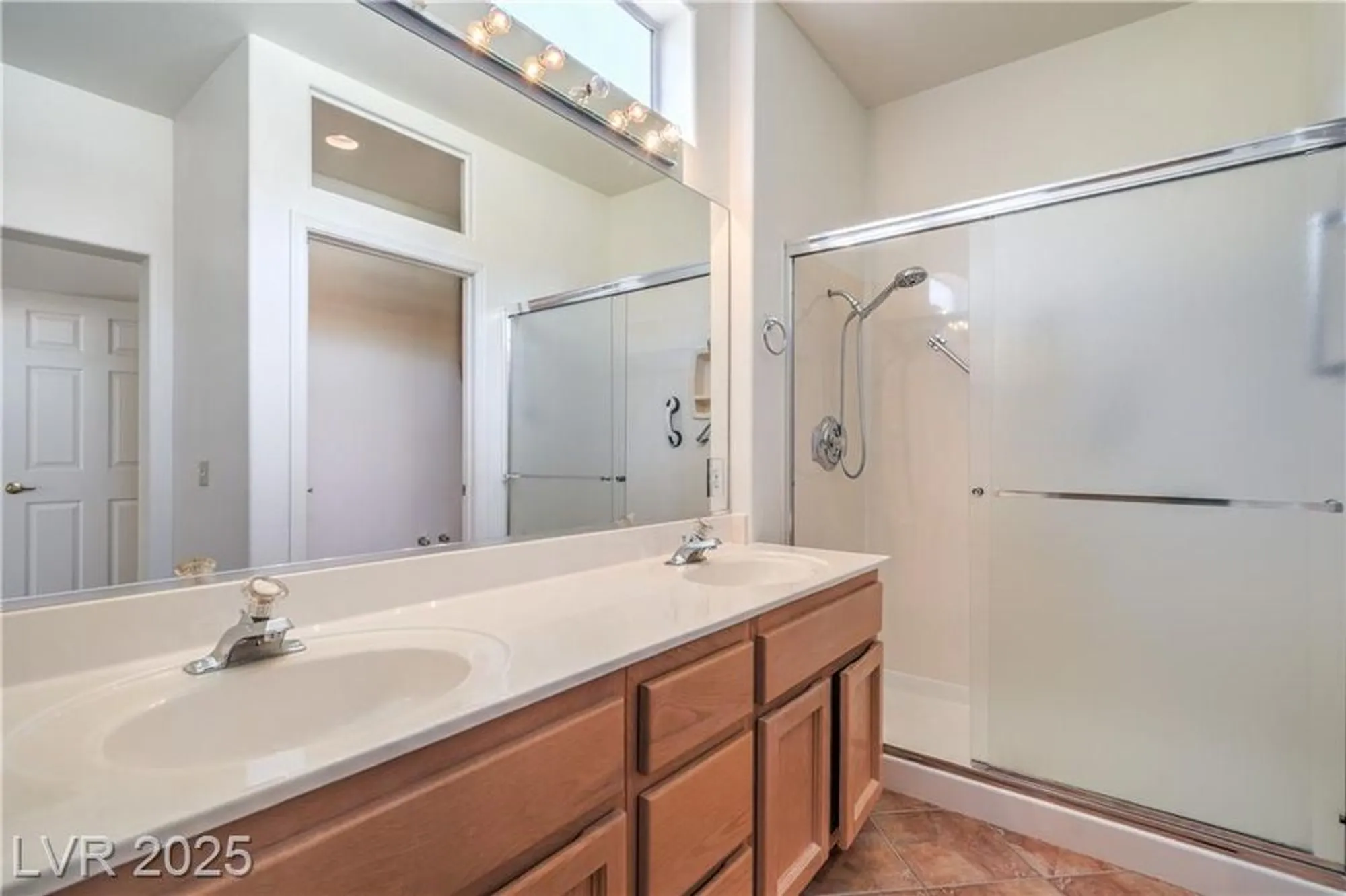 Property Slideshow image 12 of 34 | 2413 rockford st, Las Vegas, NV, 89134