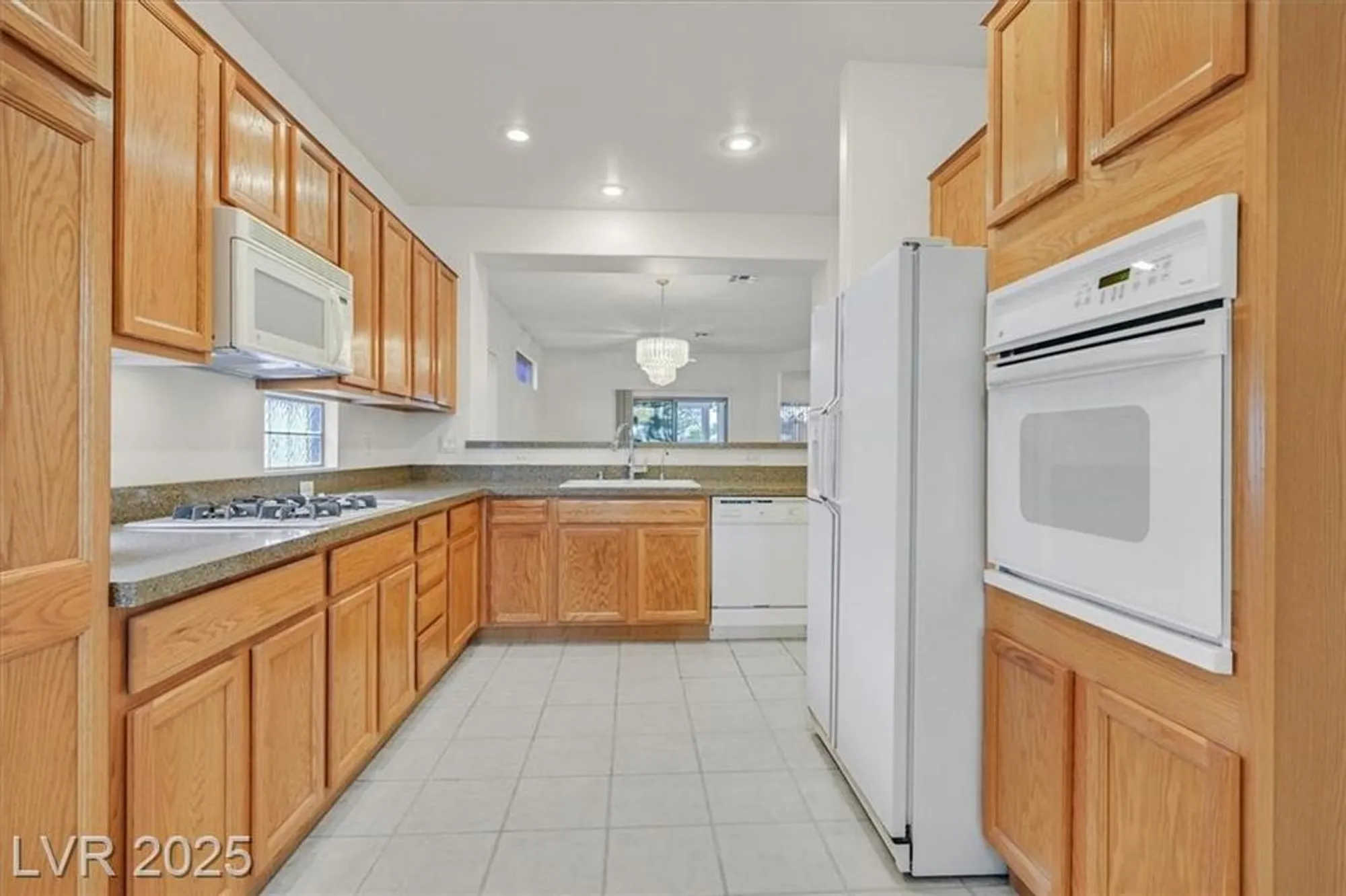 Property Slideshow image 19 of 53 | 580 cypress gardens pl, Henderson, NV, 89012