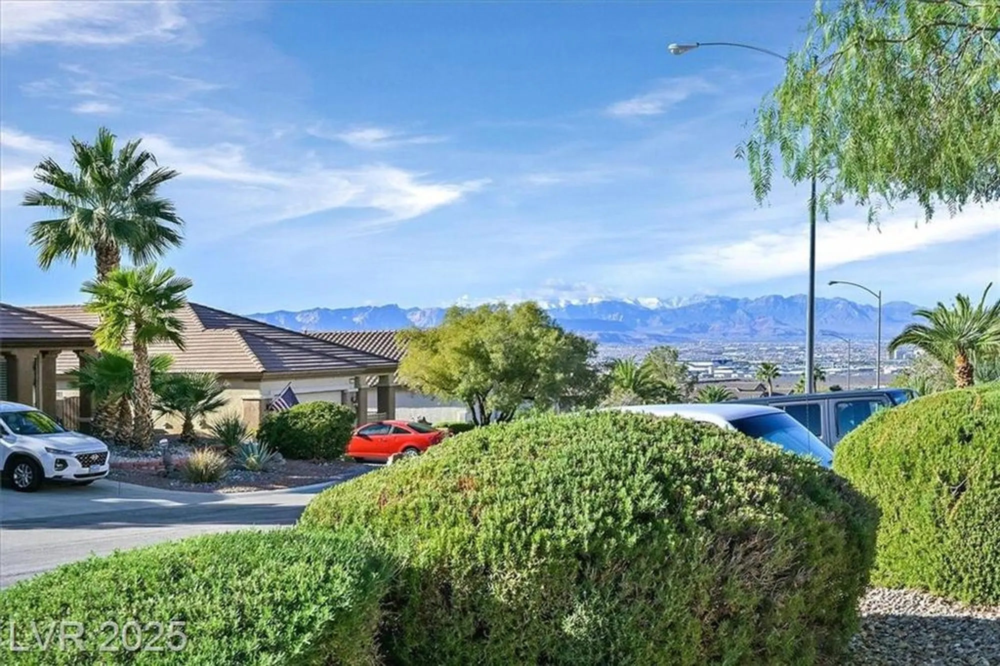 Property Slideshow image 25 of 37 | 2026 wildwood lake st, Henderson, NV, 89052