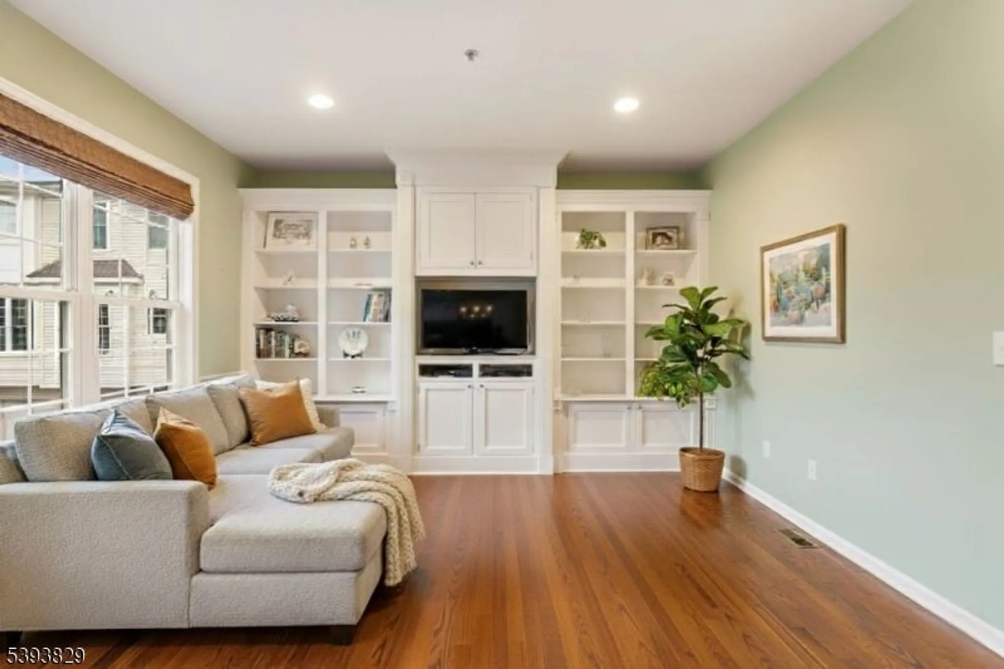 Property Slideshow image 6 of 40 | 613 maple ct, Garwood, NJ, 07027