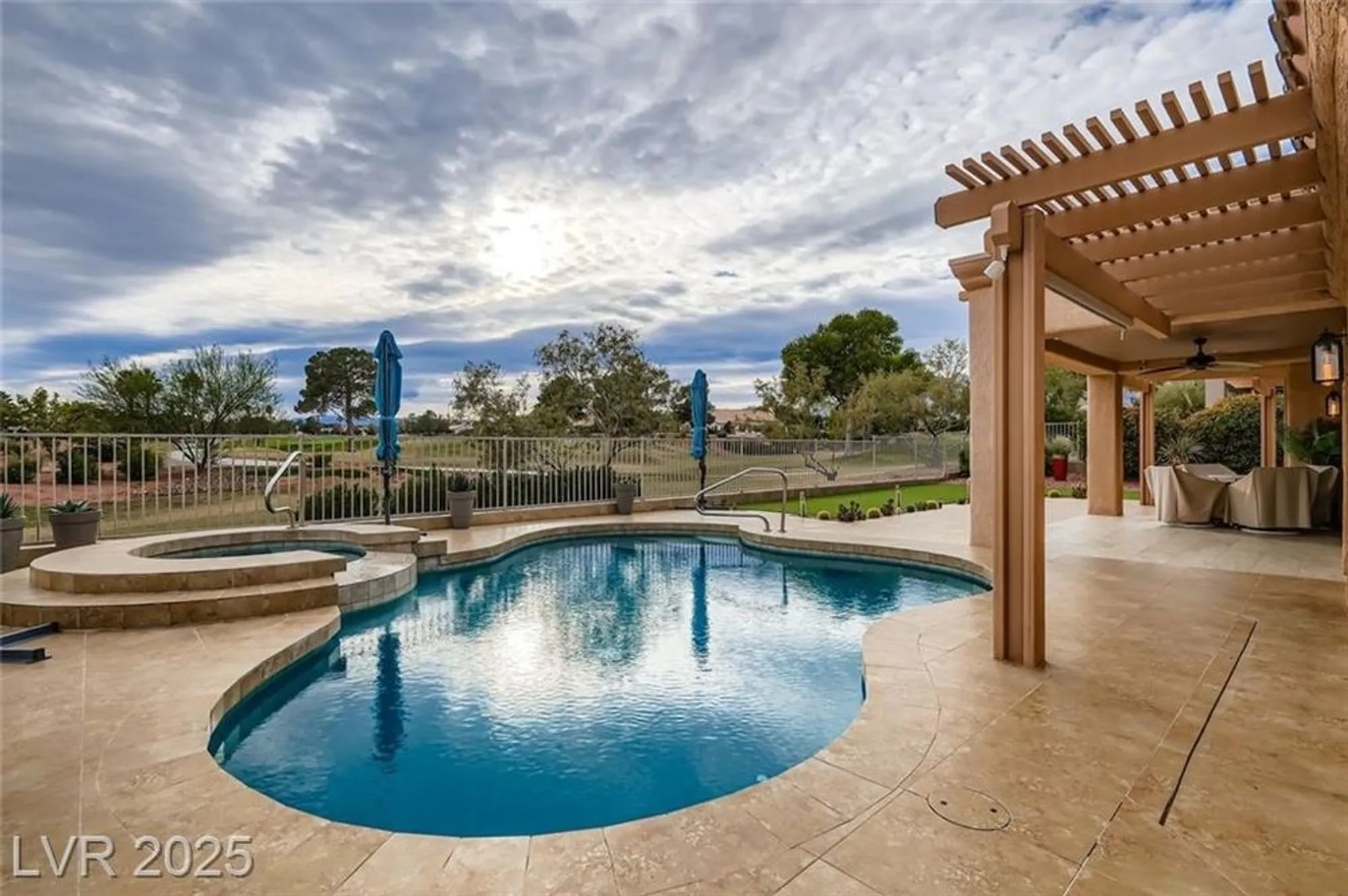 Property Slideshow image 26 of 32 | 9101 villa ridge dr, Las Vegas, NV, 89134