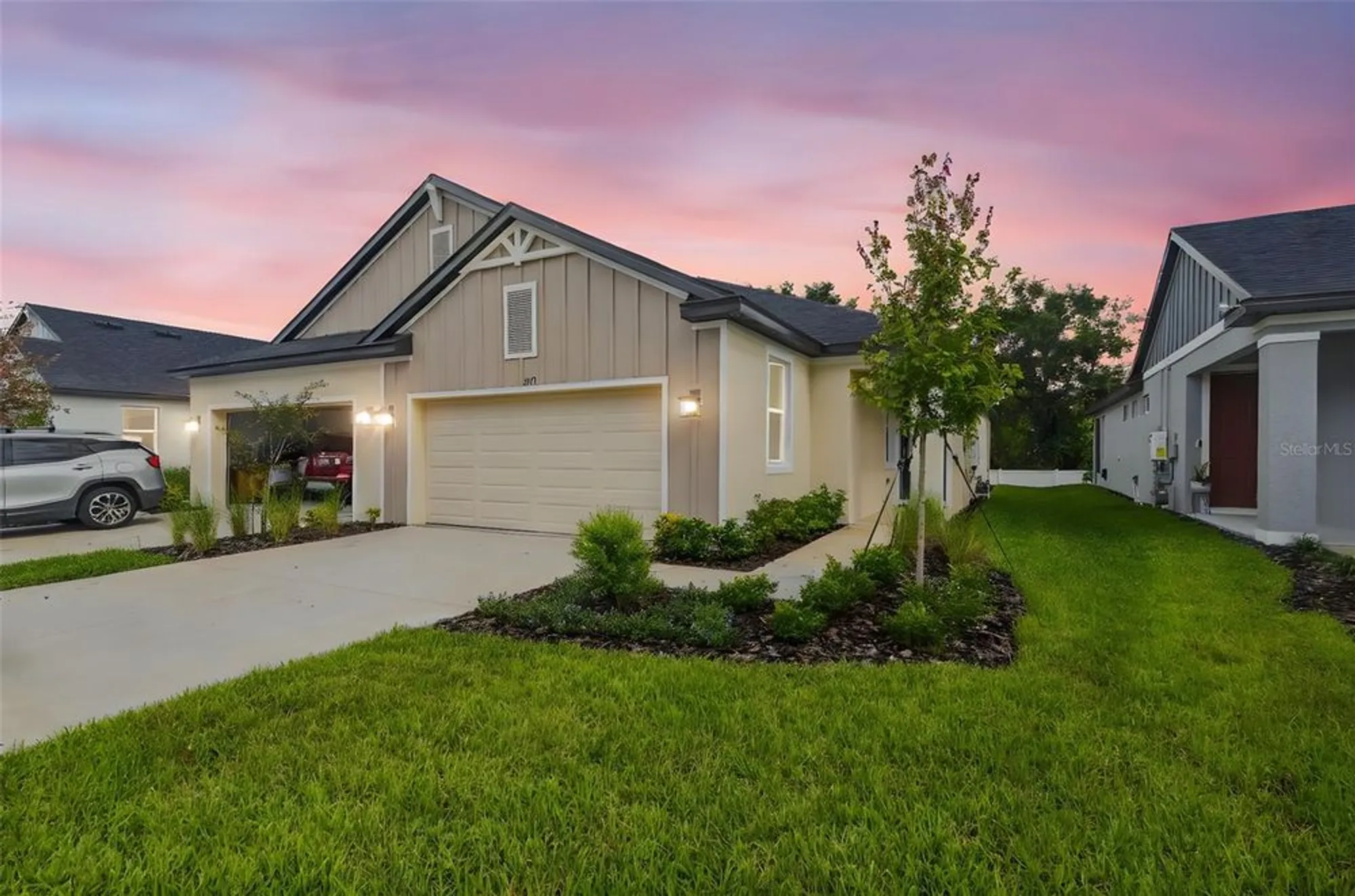 Property Slideshow image 1 of 13 | 3731 nandina cir, Sun City Center, FL, 33573