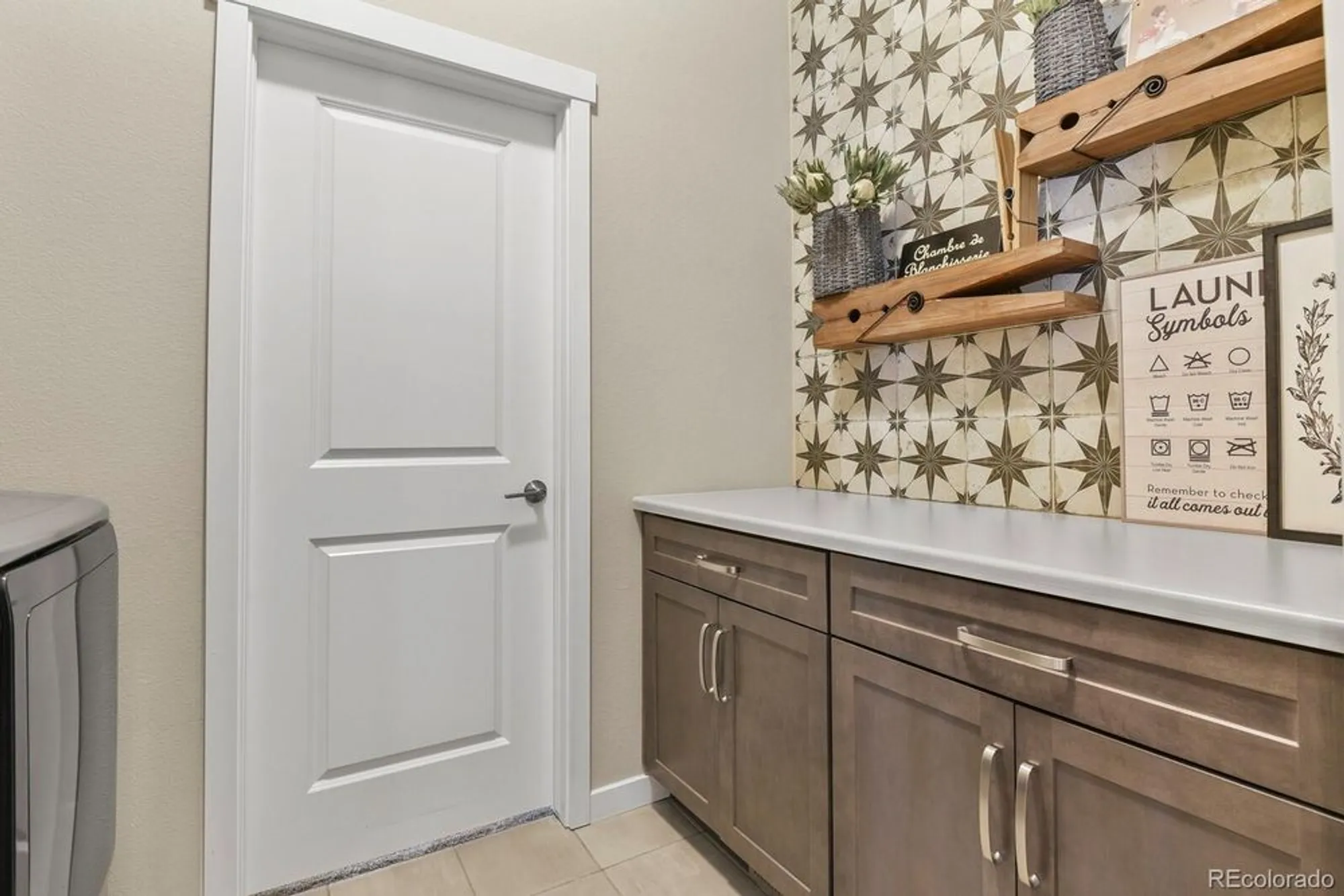 Property Slideshow image 29 of 50 | 6272 lochside vw, Colorado Springs, CO, 80927