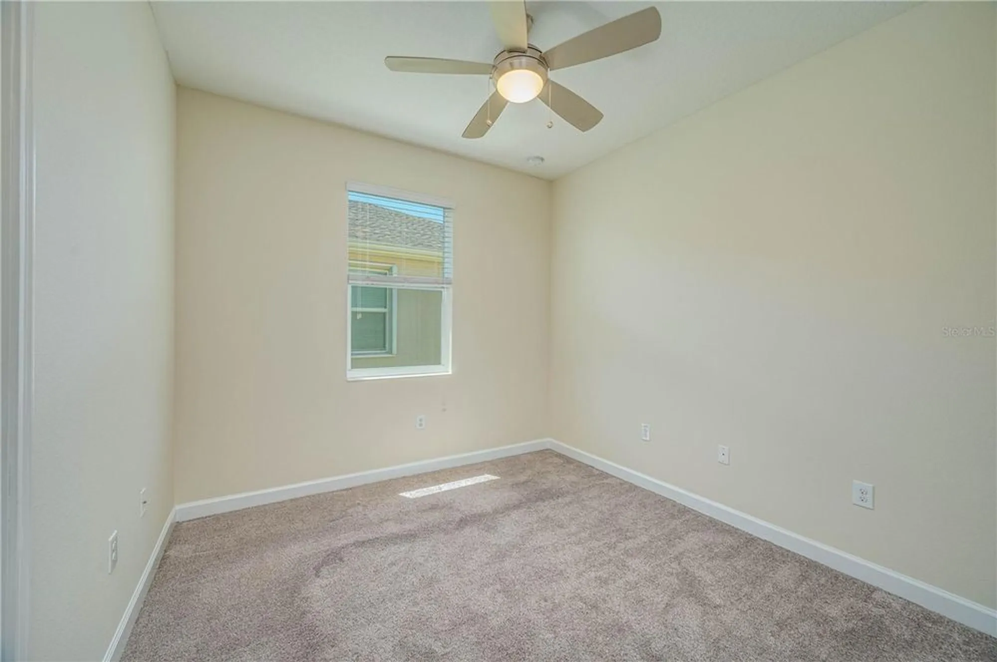 Property Slideshow image 13 of 35 | 2733 attwater loop, Winter Haven, FL, 33884