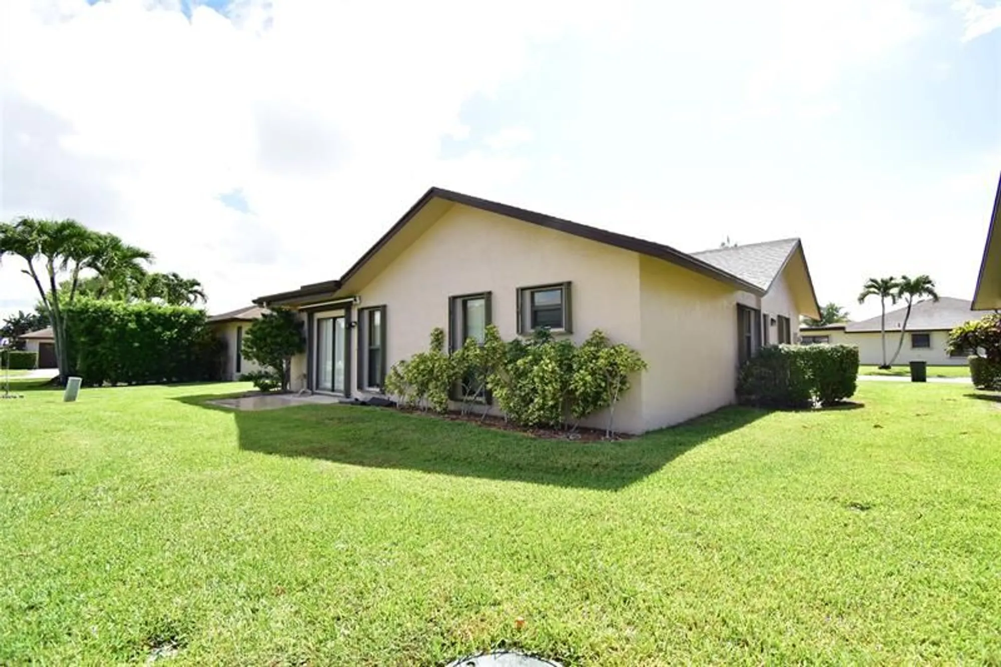Property Slideshow image 21 of 30 | 3305 silver buttonwood dr, Greenacres, FL, 33463