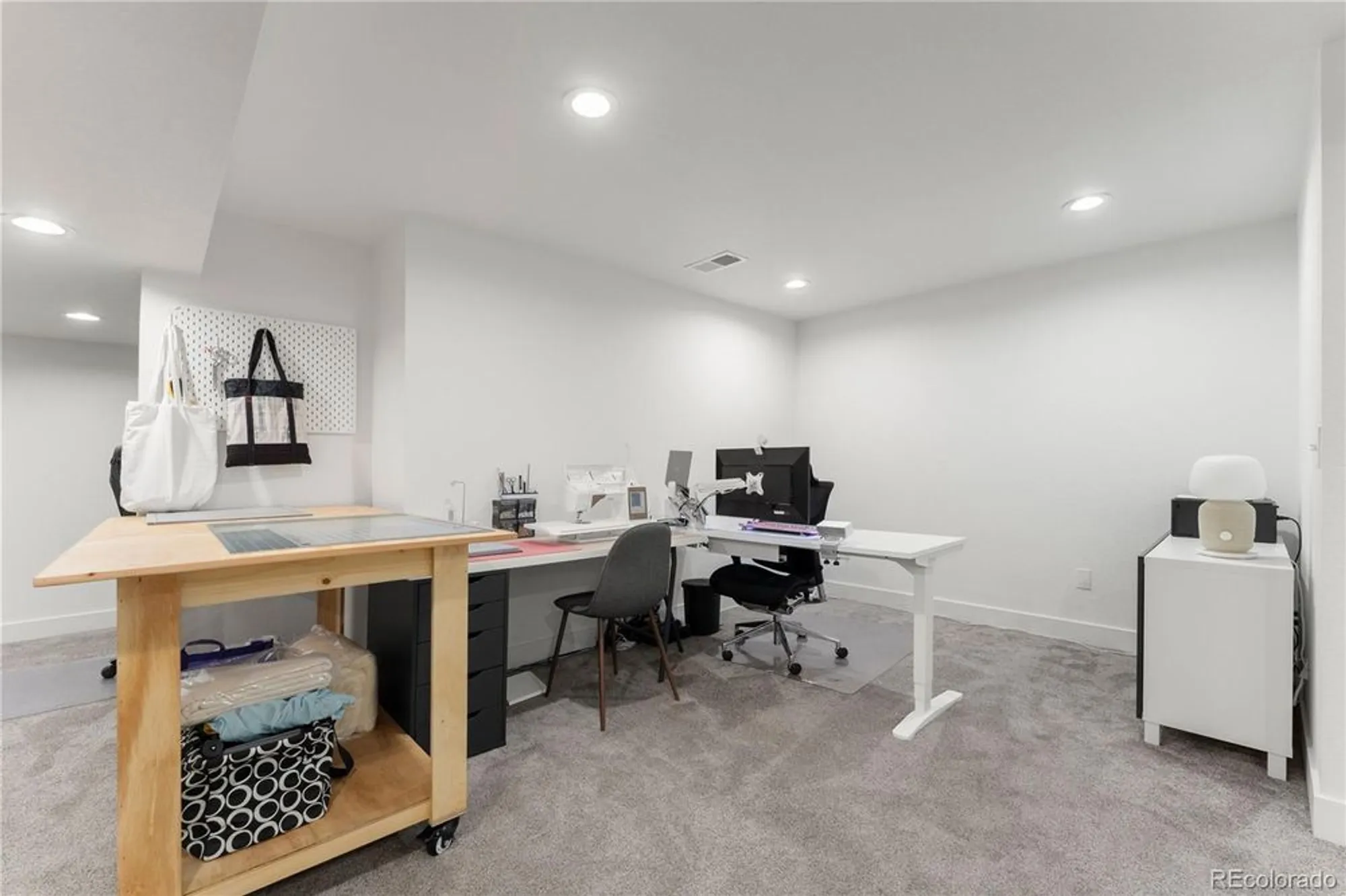 Property Slideshow image 35 of 49 | 483 white sand trl, Castle Rock, CO, 80104