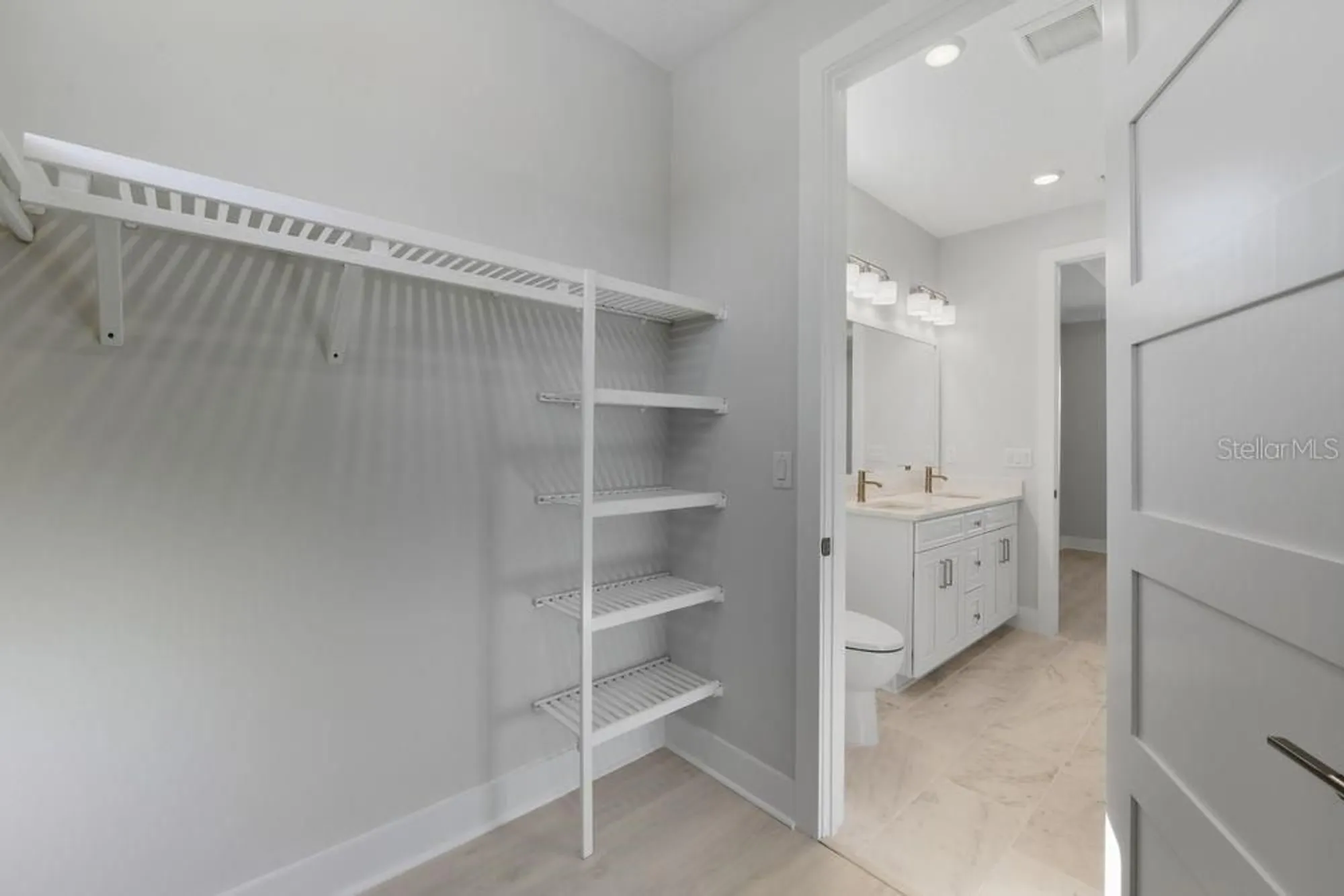 Property Slideshow image 20 of 51 | 4054 santa caterina blvd # 9101, Bradenton, FL, 34211