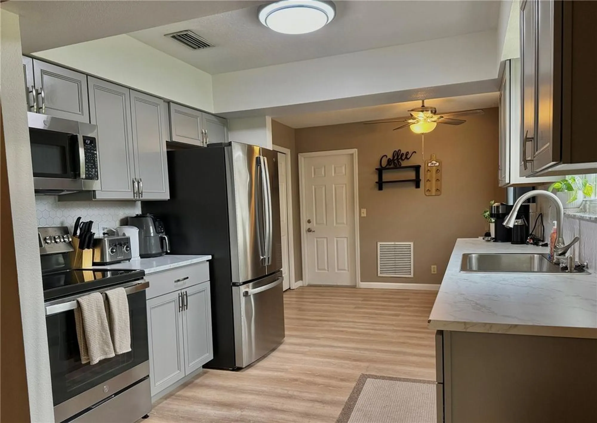 Property Slideshow image 8 of 38 | 4513 nw 30th pl, Ocala, FL, 34482