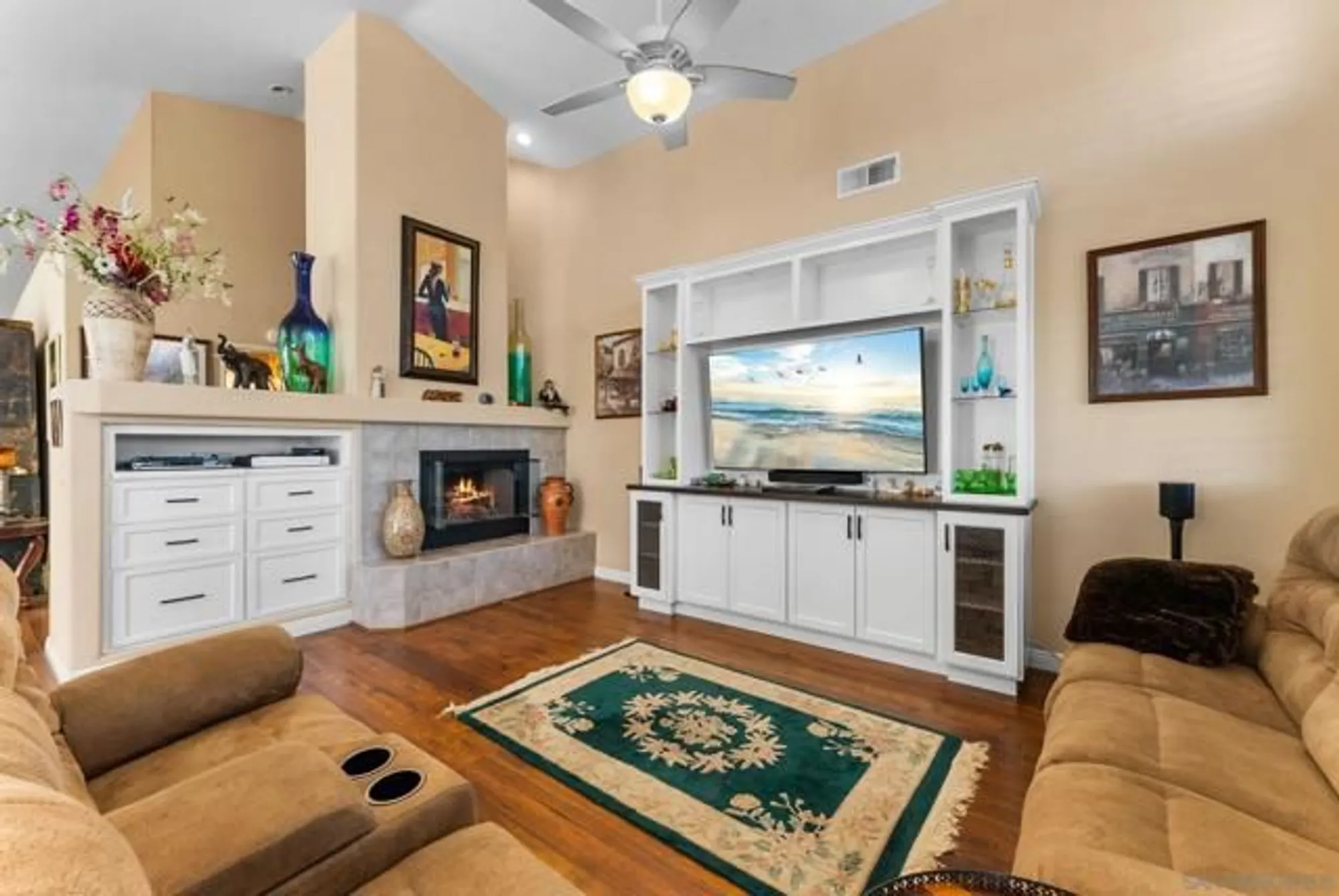 Property Slideshow image 11 of 49 | 40222 colony dr, Murrieta, CA, 92562