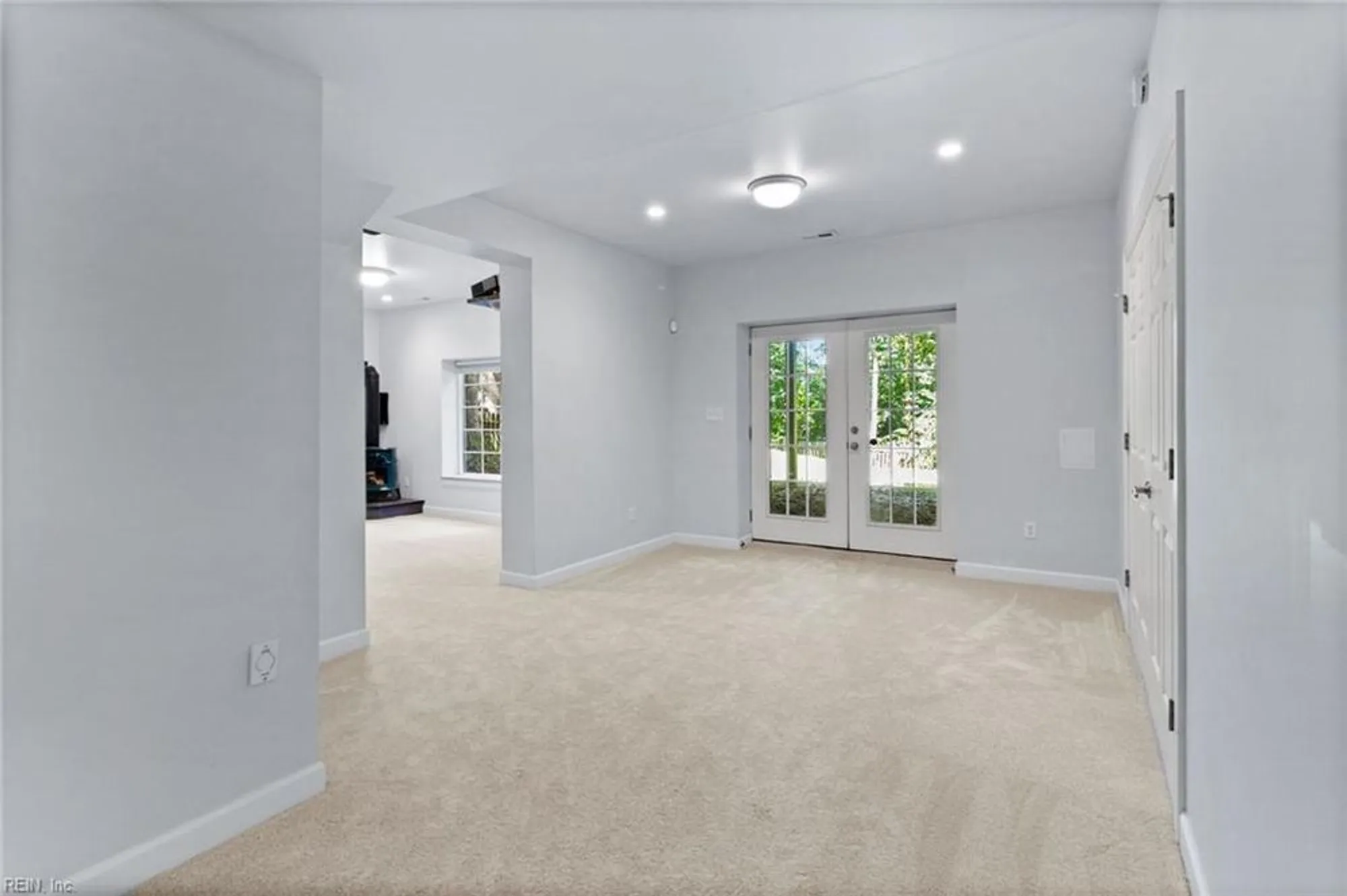 Property Slideshow image 31 of 45 | 147 country club dr, Williamsburg, VA, 23188