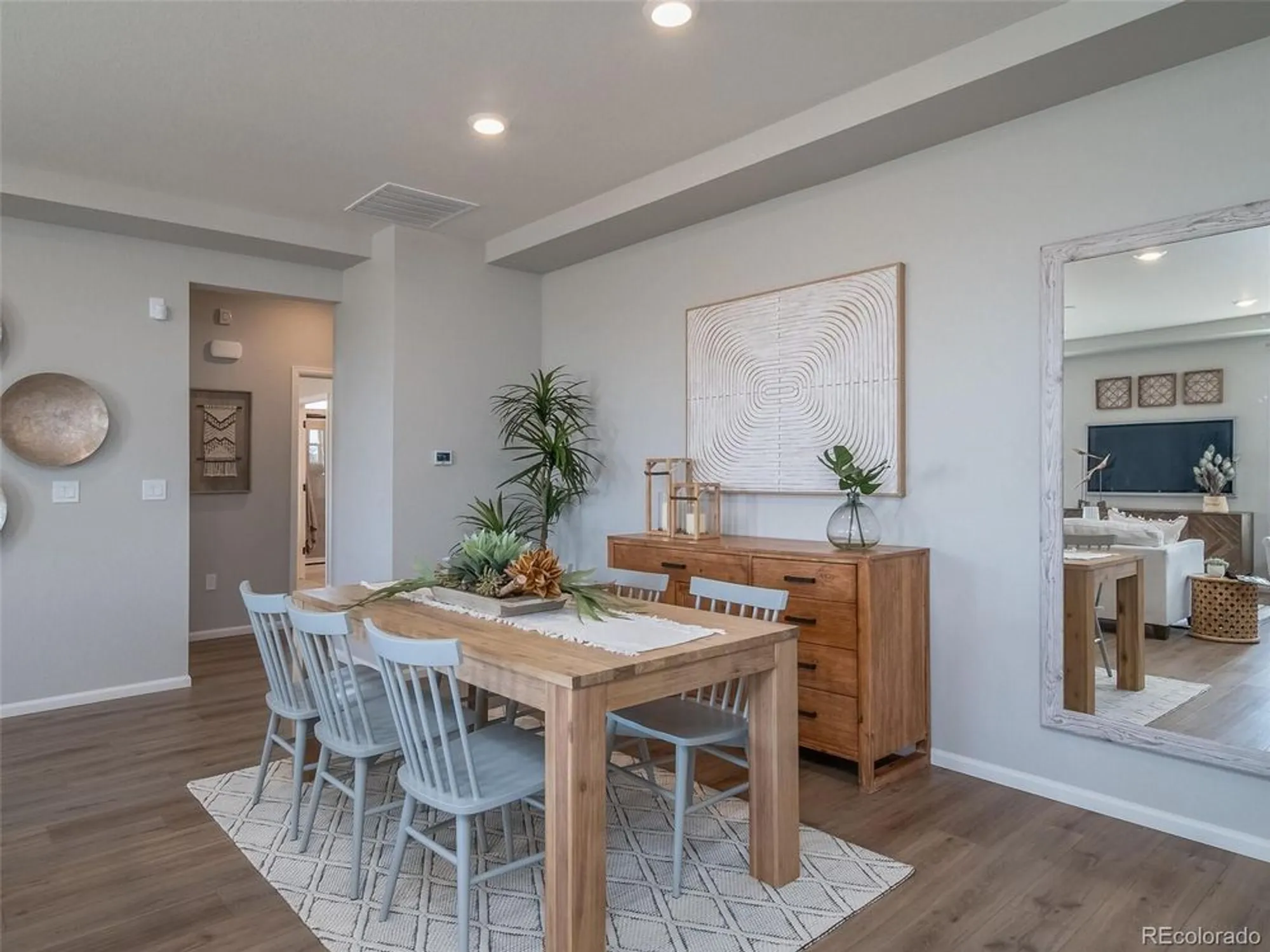 Property Slideshow image 4 of 17 | 21875 e 51st dr, Aurora, CO, 80019