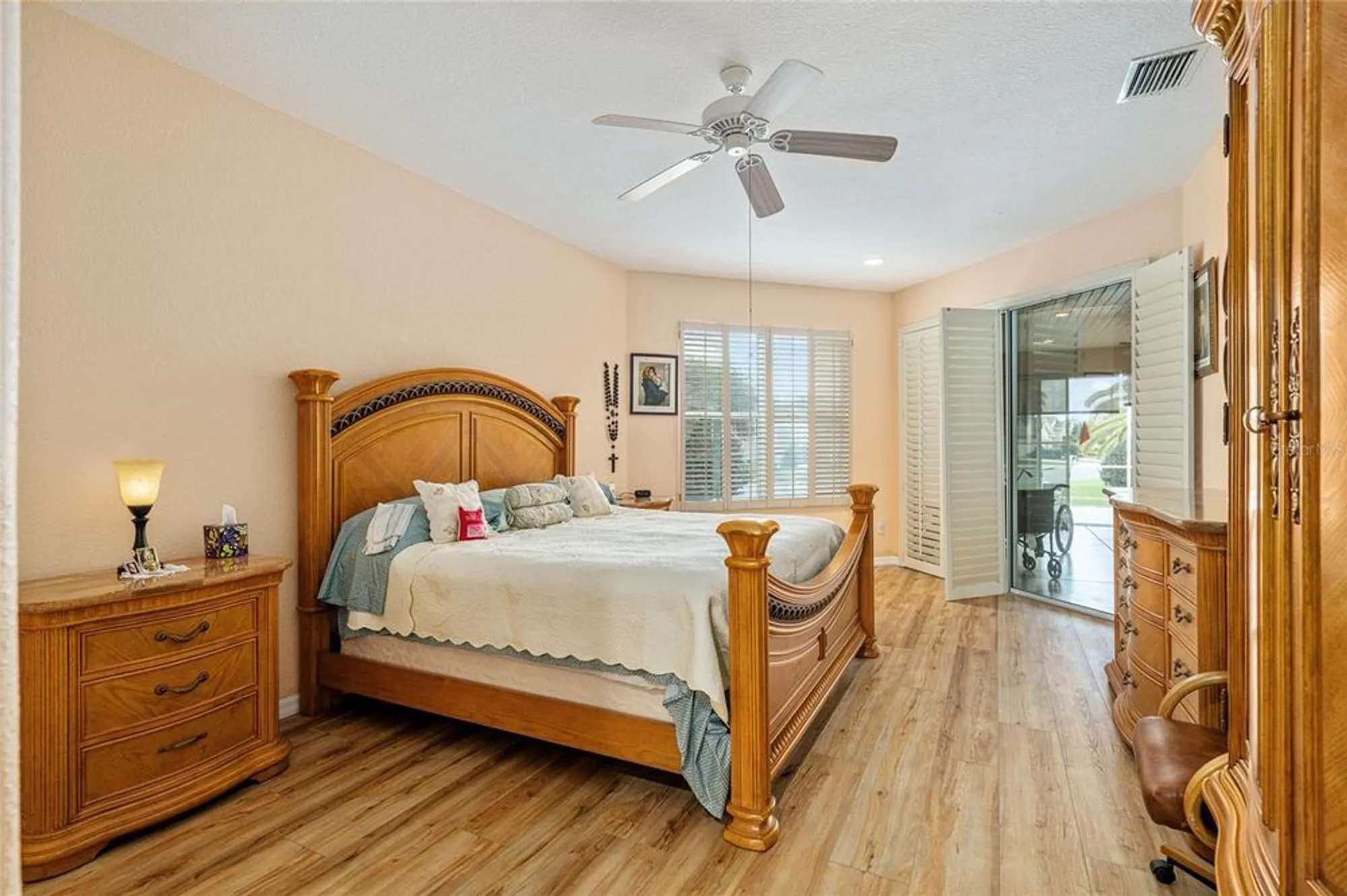 Property Slideshow image 11 of 80 | 8806 se 132nd loop, Summerfield, FL, 34491