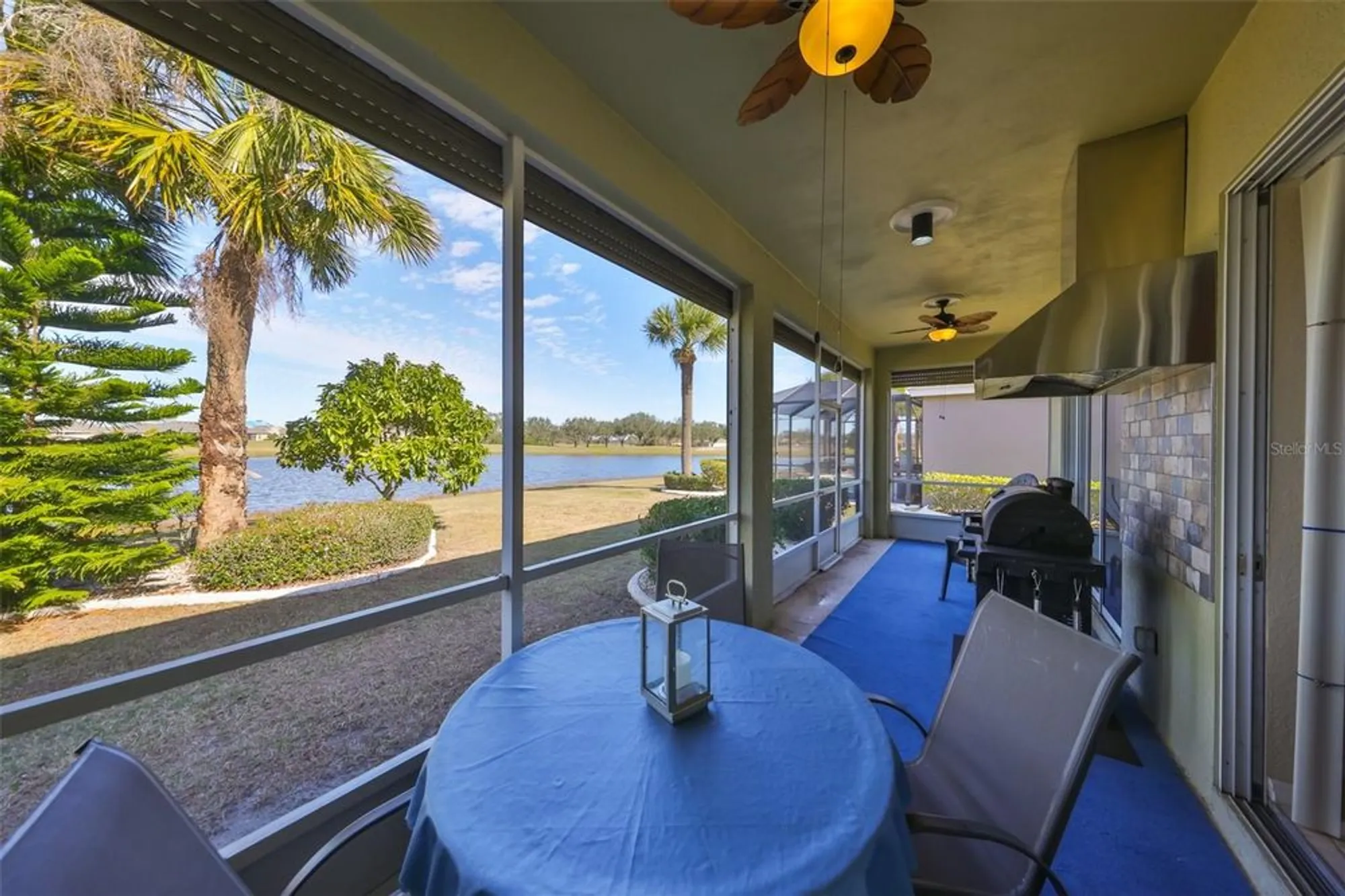 Property Slideshow image 22 of 35 | 1031 emerald dunes dr, Sun City Center, FL, 33573