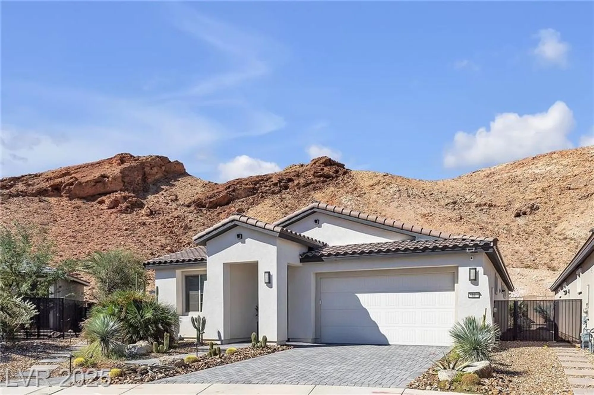 Property Slideshow image 9 of 76 | 11 acacia creek ct, Henderson, NV, 89011