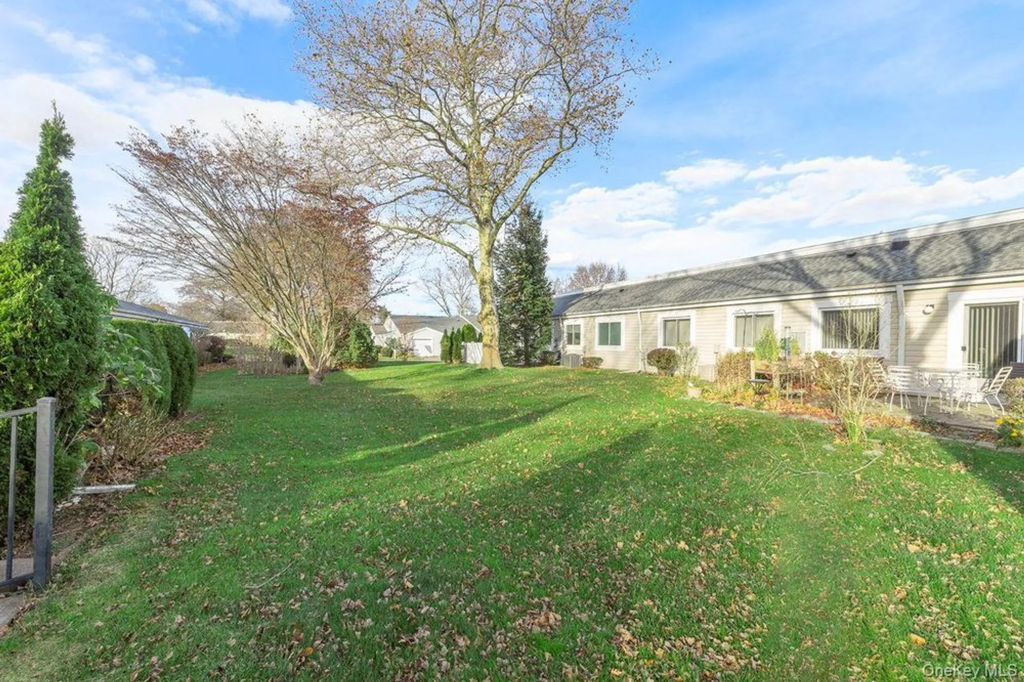 Property Slideshow image 18 of 31 | 705 cabot ct, Saint James, NY, 11780