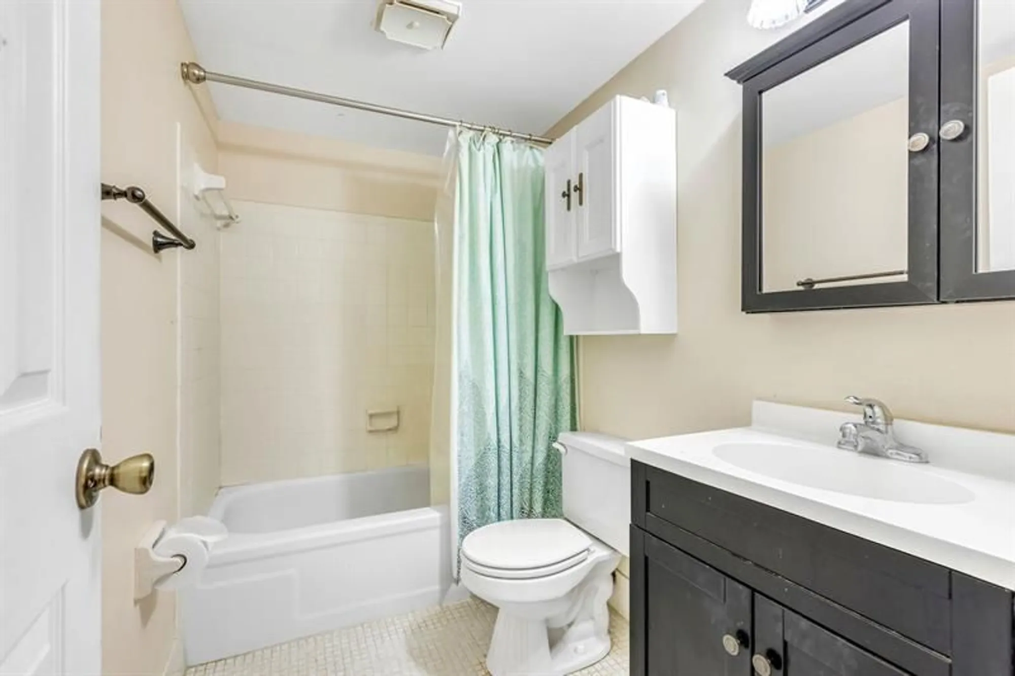 Property Slideshow image 11 of 36 | 7640 nw 1st st 202, Margate, FL, 33063