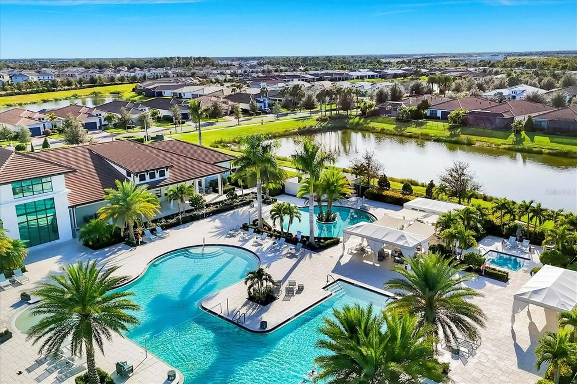 Property Slideshow image 52 of 60 | 4947 surfside cir, Bradenton, FL, 34211