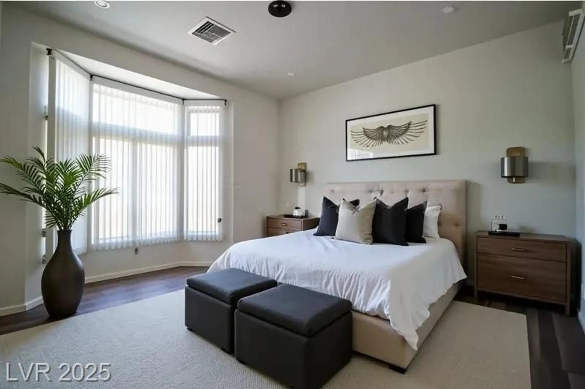 Property Slideshow image 21 of 32 | 10520 shoalhaven dr, Las Vegas, NV, 89134