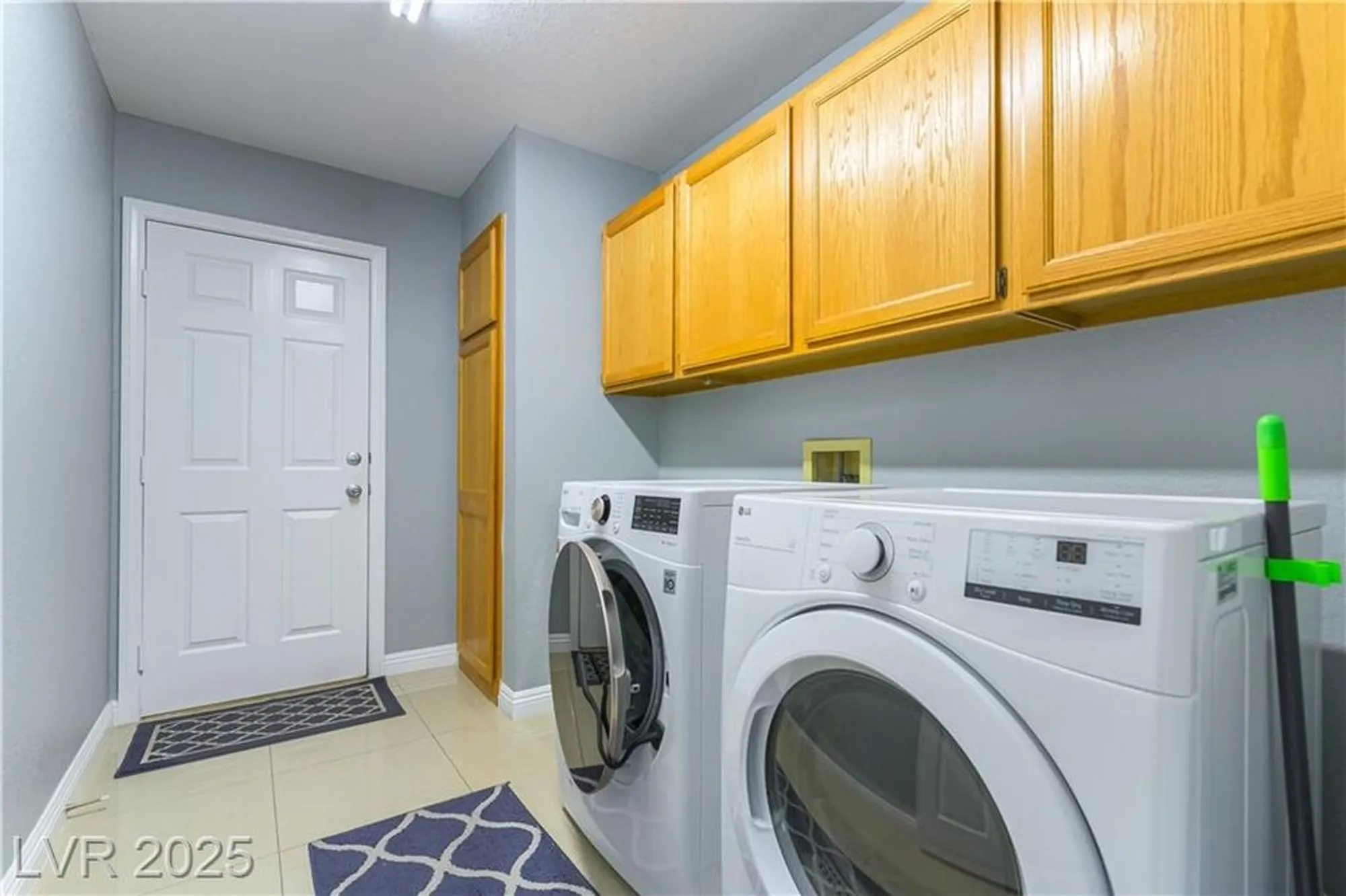 Property Slideshow image 24 of 42 | 5600 segolilly cir, Las Vegas, NV, 89130