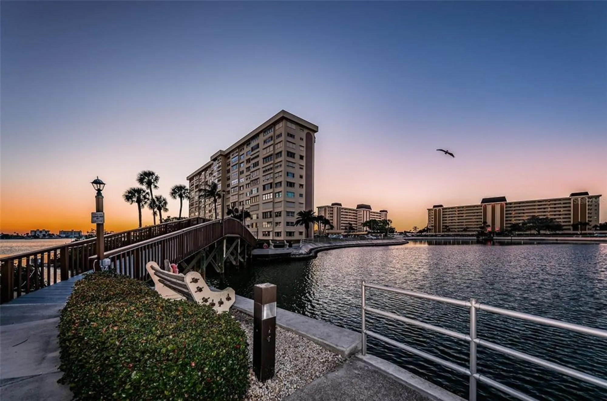 Property Slideshow image 32 of 50 | 4550 cove cir apt 502, St Petersburg, FL, 33708