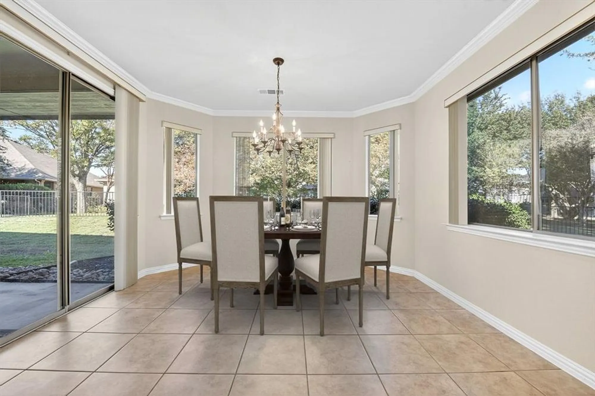 Property Slideshow image 8 of 27 | 9600 rosewood dr, Denton, TX, 76207