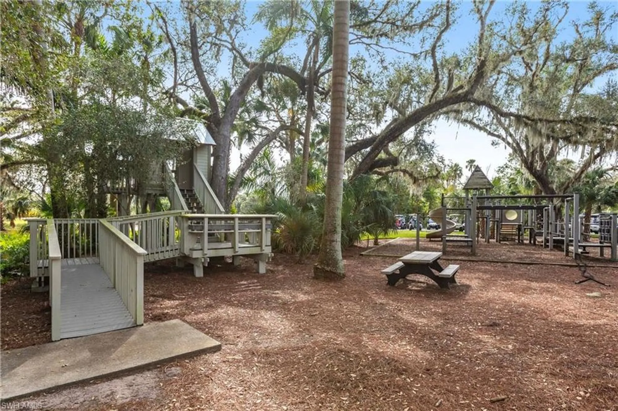 Property Slideshow image 44 of 49 | 3871 otter bend cir, Fort Myers, FL, 33905