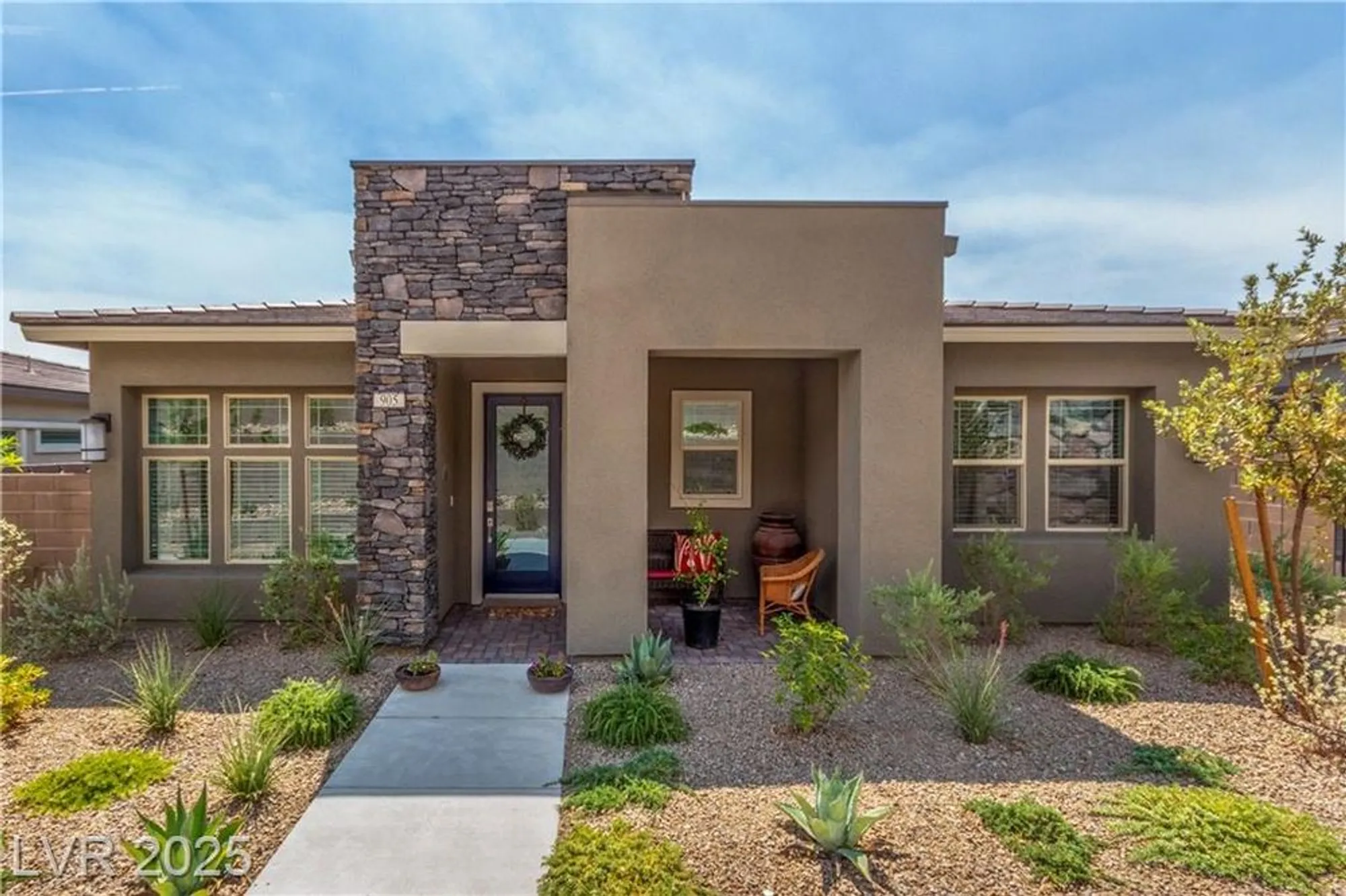 Property Slideshow image 2 of 43 | 905 belleforte ln, Las Vegas, NV, 89138