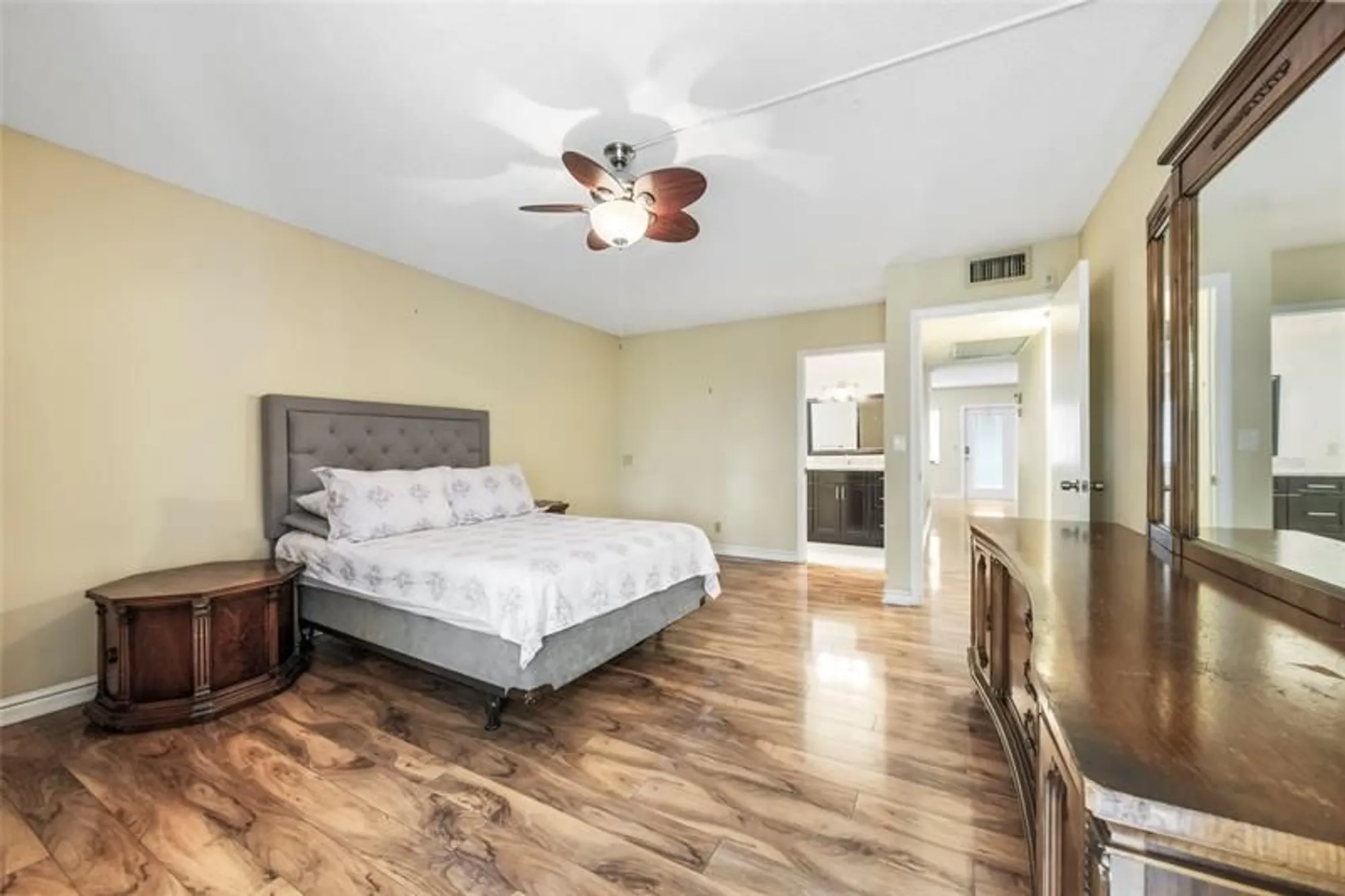 Property Slideshow image 12 of 29 | 404 richmond a # 404, Deerfield Beach, FL, 33442