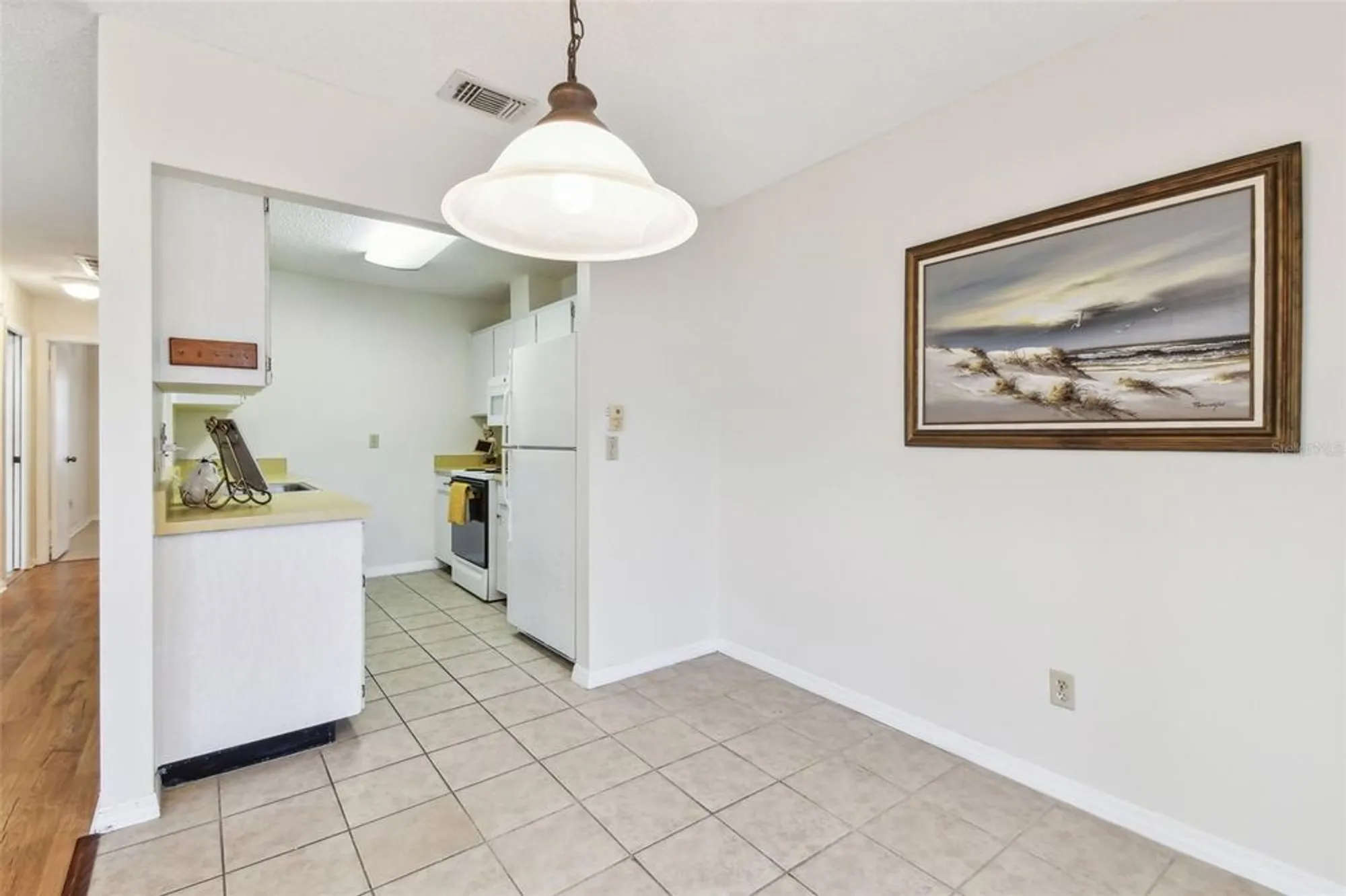 Property Slideshow image 13 of 50 | 2301 grenoble pl # 1, Sun City Center, FL, 33573