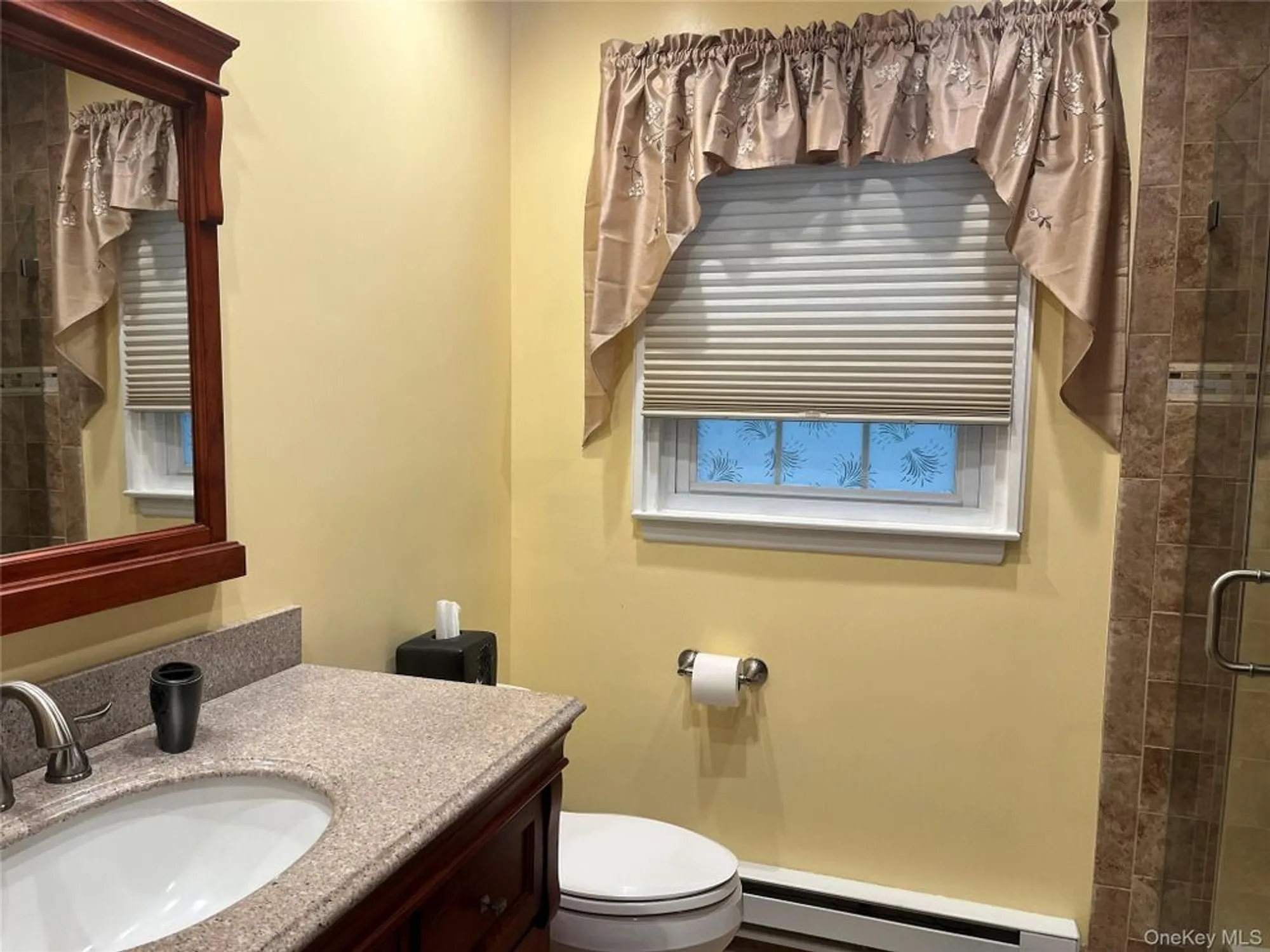 Property Slideshow image 13 of 30 | 194 canterbury dr, Ridge, NY, 11961