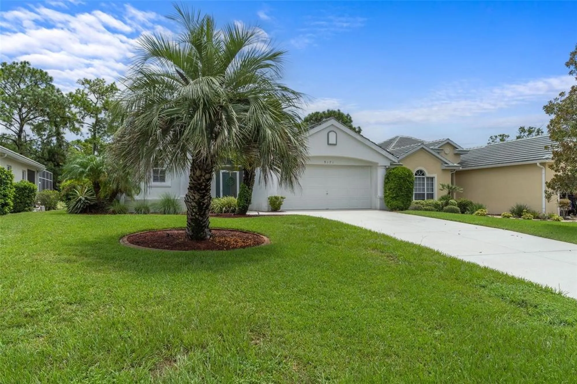 Property Slideshow image 3 of 52 | 9171 penelope dr, Weeki Wachee, FL, 34613