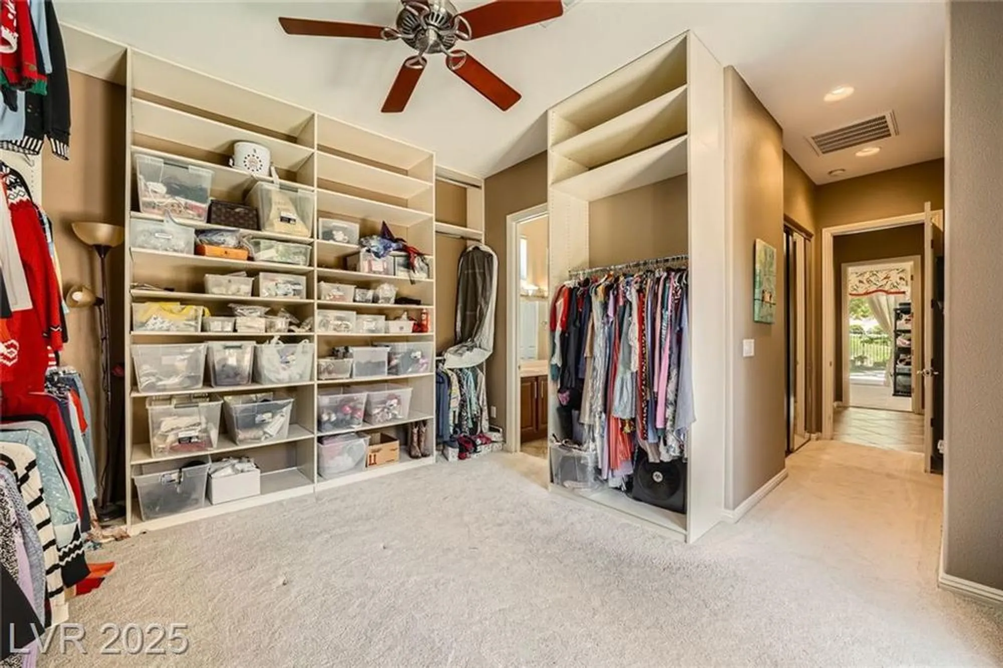 Property Slideshow image 39 of 72 | 4719 riva de romanza st, Las Vegas, NV, 89135