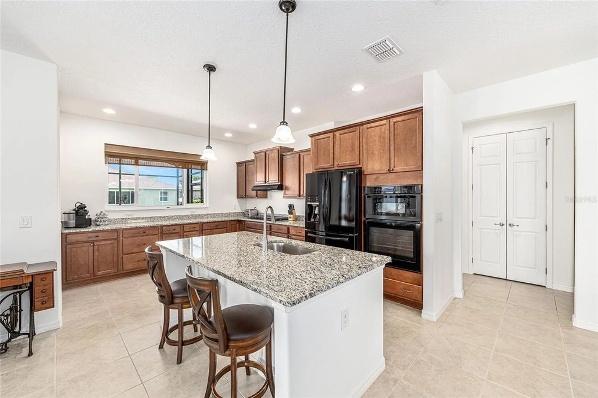 Property Slideshow image 21 of 43 | 9222 sw 97th cir, Ocala, FL, 34481