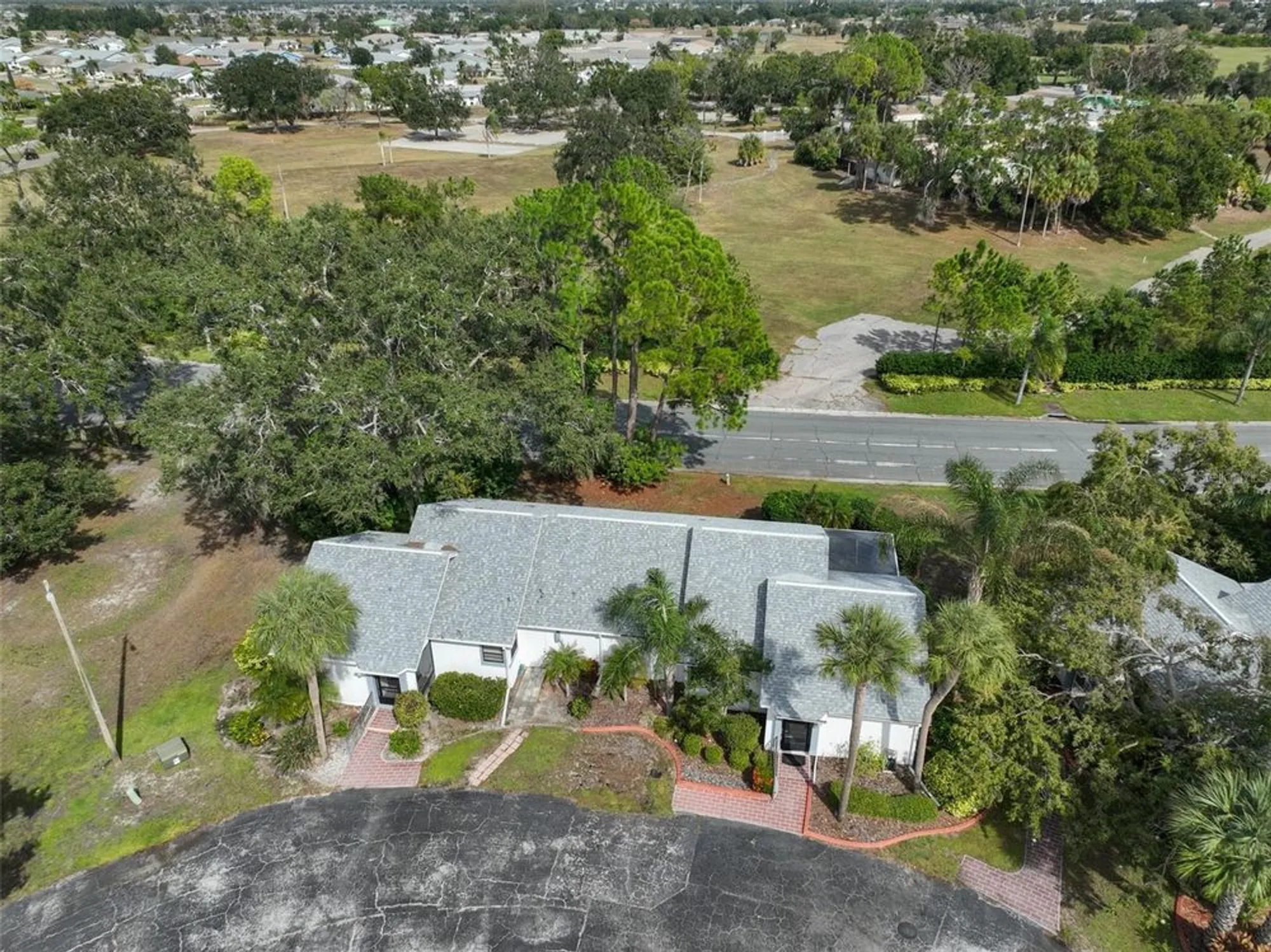 Property Slideshow image 37 of 46 | 1305 spry ct, Sun City Center, FL, 33573