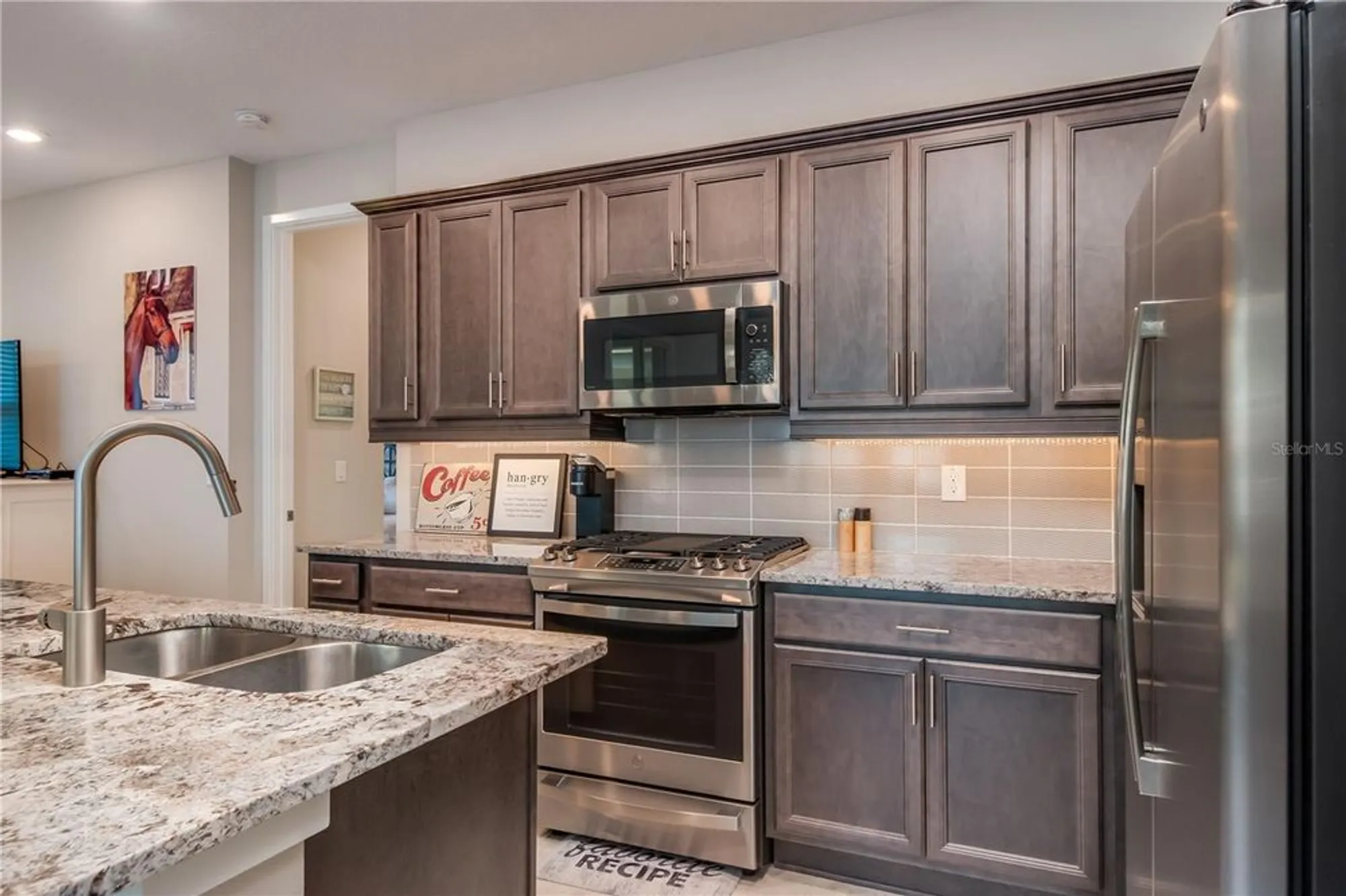 Property Slideshow image 4 of 26 | 5333 nw 33rd pl, Ocala, FL, 34482